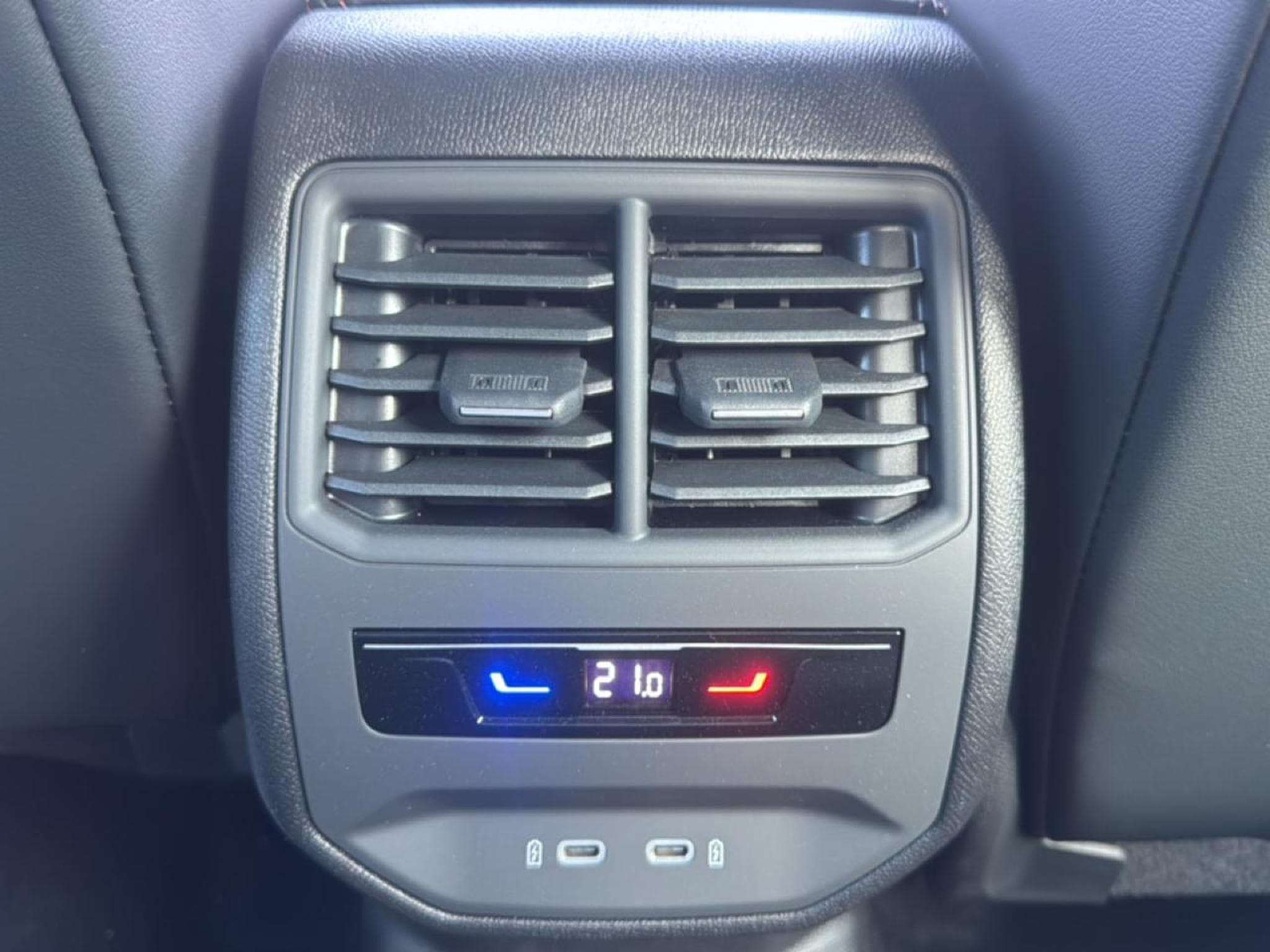 Cupra FORMENTOR 1.5 ETSI HYBRID 150 V DSG7 (2026) - Foto 12