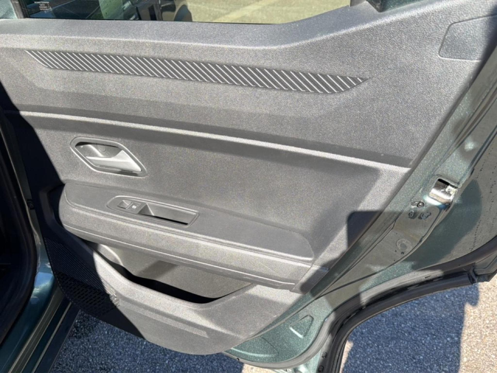 Dacia DUSTER 1.2 MILD HYBRID 130 EXTREME 4X4 (2024) - Photo 11