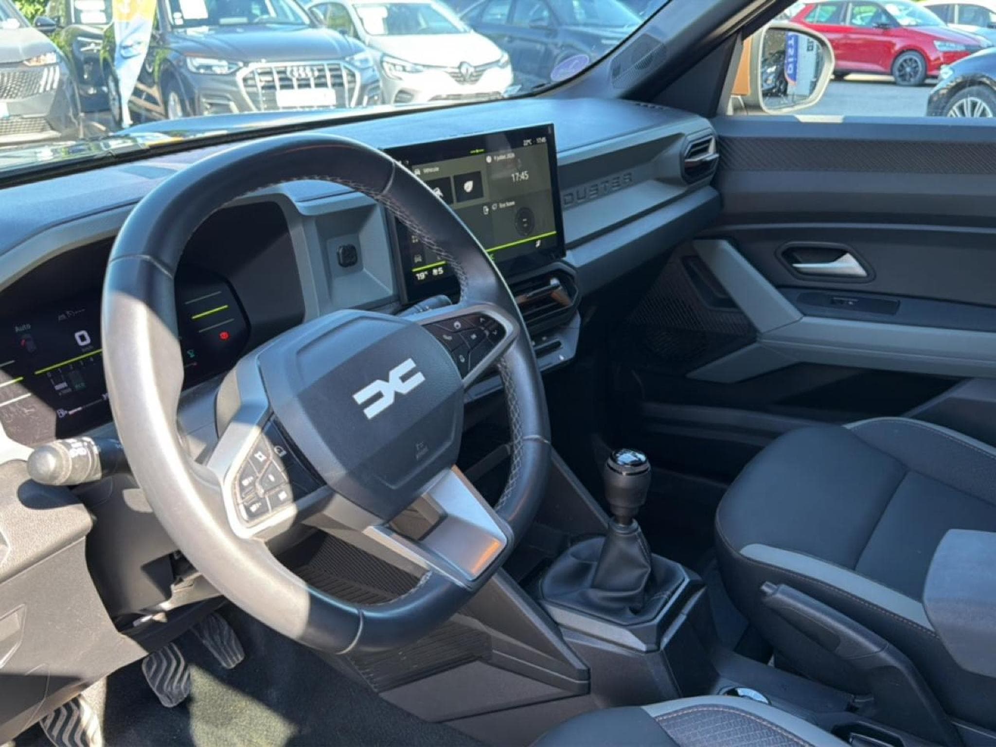 Dacia DUSTER 1.2 MILD HYBRID 130 EXTREME 4X4 (2024) - Photo 13