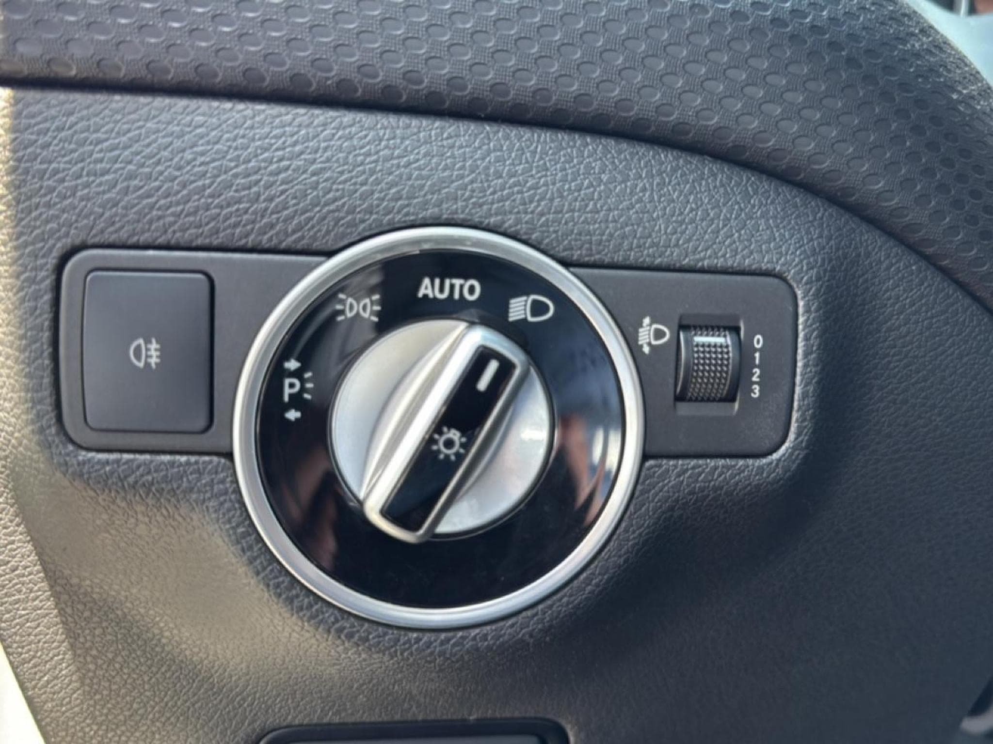 Mercedes CLASSE A 160 INTUITION (2016) - Photo 14
