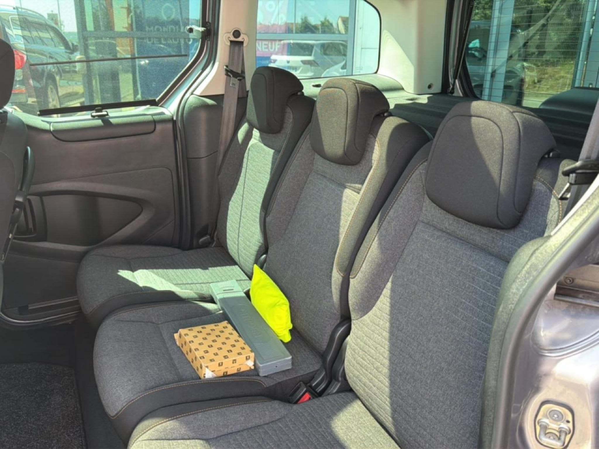 Citroen BERLINGO BLUEHDI 100 XTR + (2017) - Photo 15