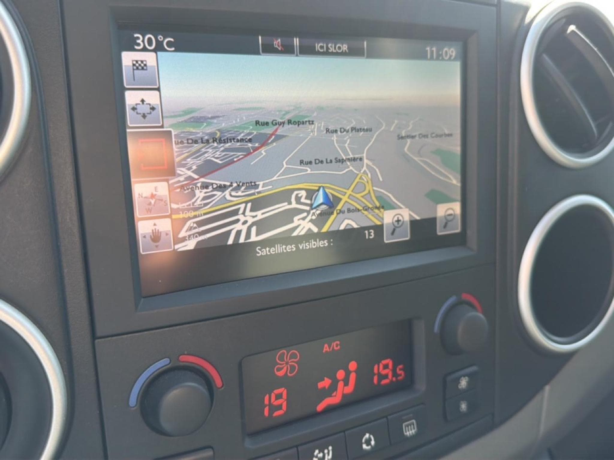 Citroen BERLINGO BLUEHDI 100 XTR + (2017) - Photo 20
