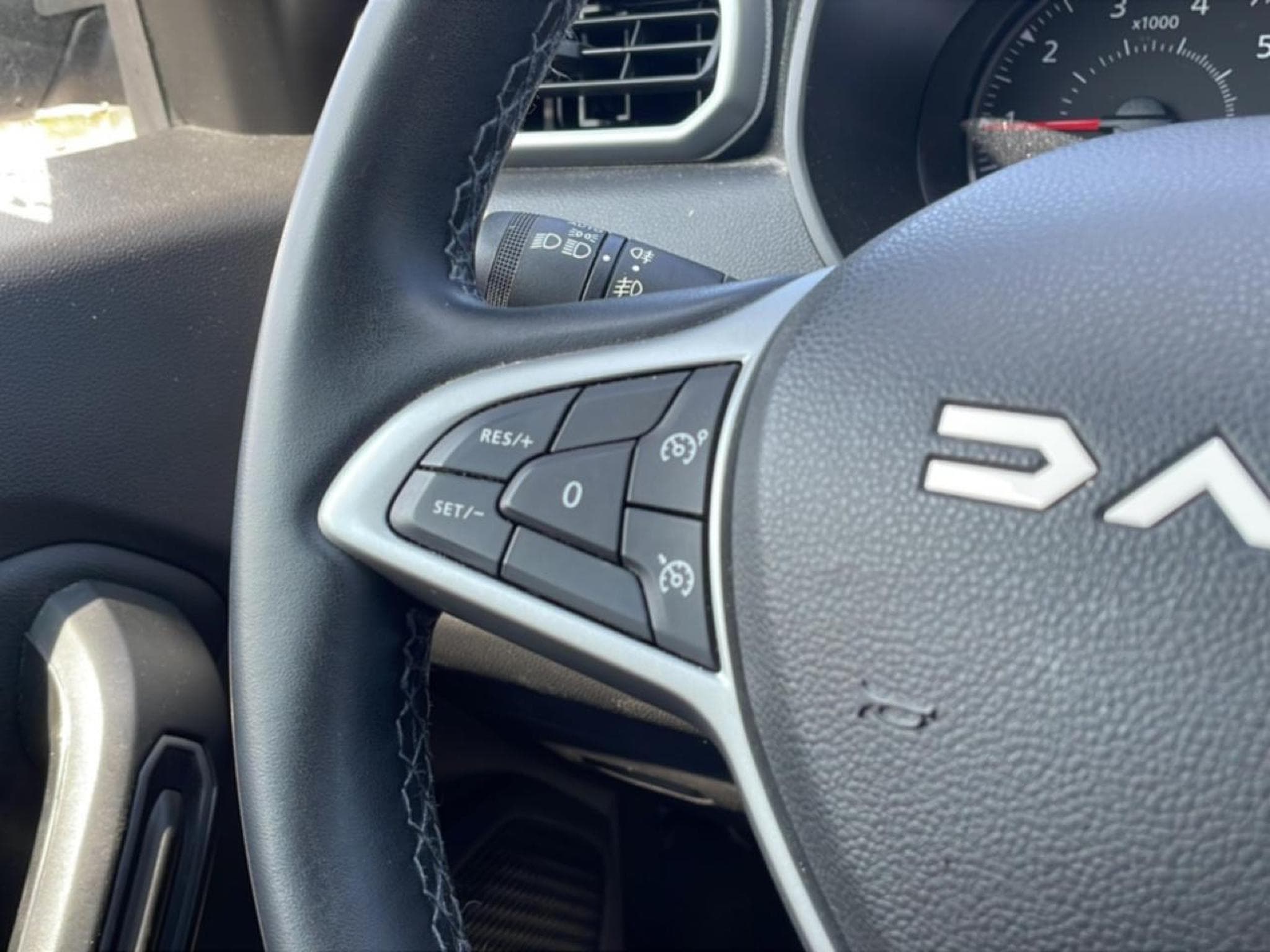Dacia DUSTER 1.0 ECO-G 100 JOURNEY + (2023) - Photo 12