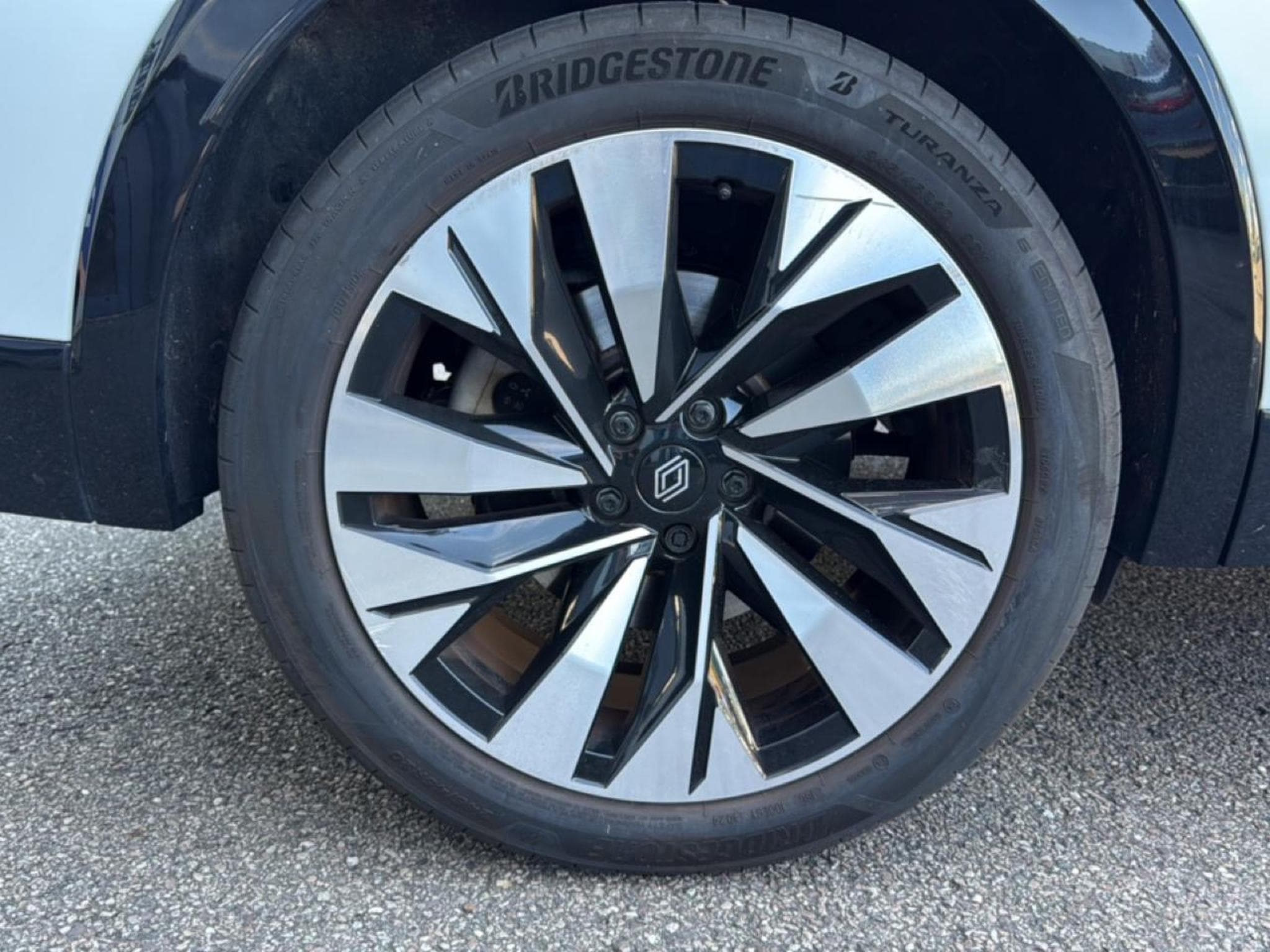 Renault RAFALE 1.2 E-TECH FULL HYBRID 200 TECHNO (2025) - Foto 16