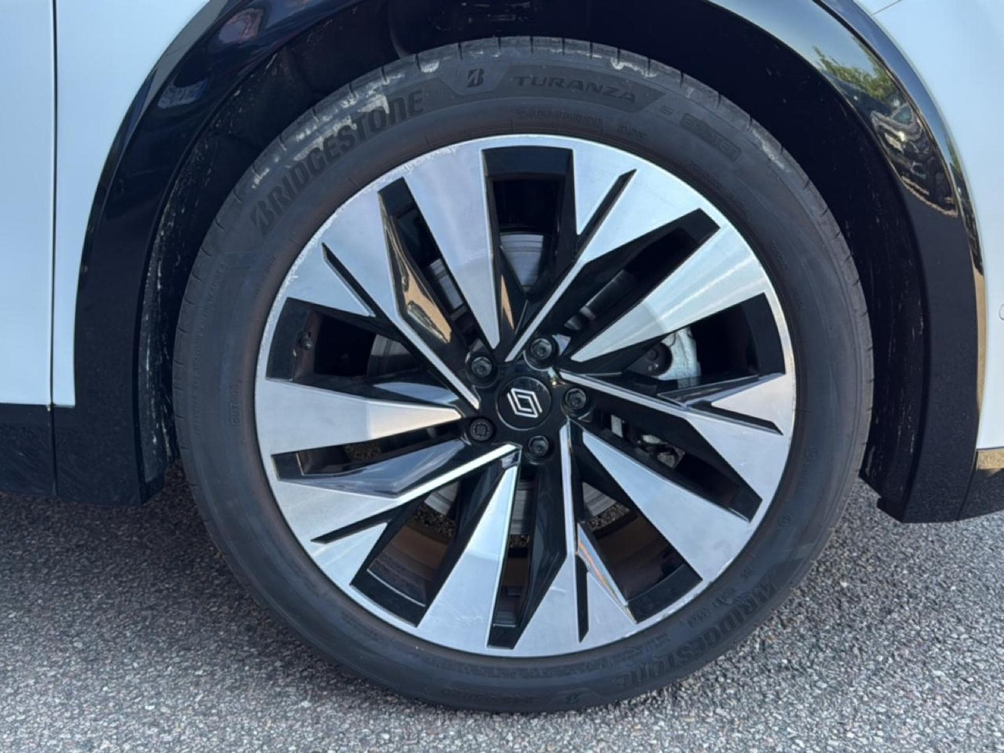 Renault RAFALE 1.2 E-TECH FULL HYBRID 200 TECHNO (2025) - Foto 17