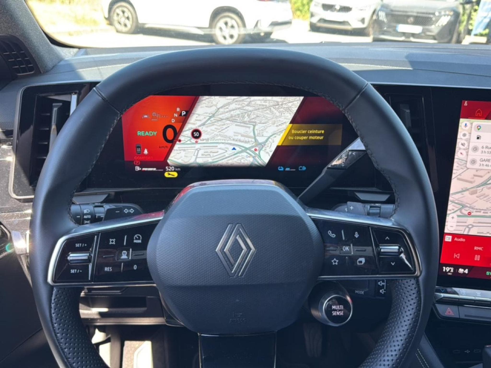 Renault RAFALE 1.2 E-TECH FULL HYBRID 200 TECHNO (2025) - Foto 18