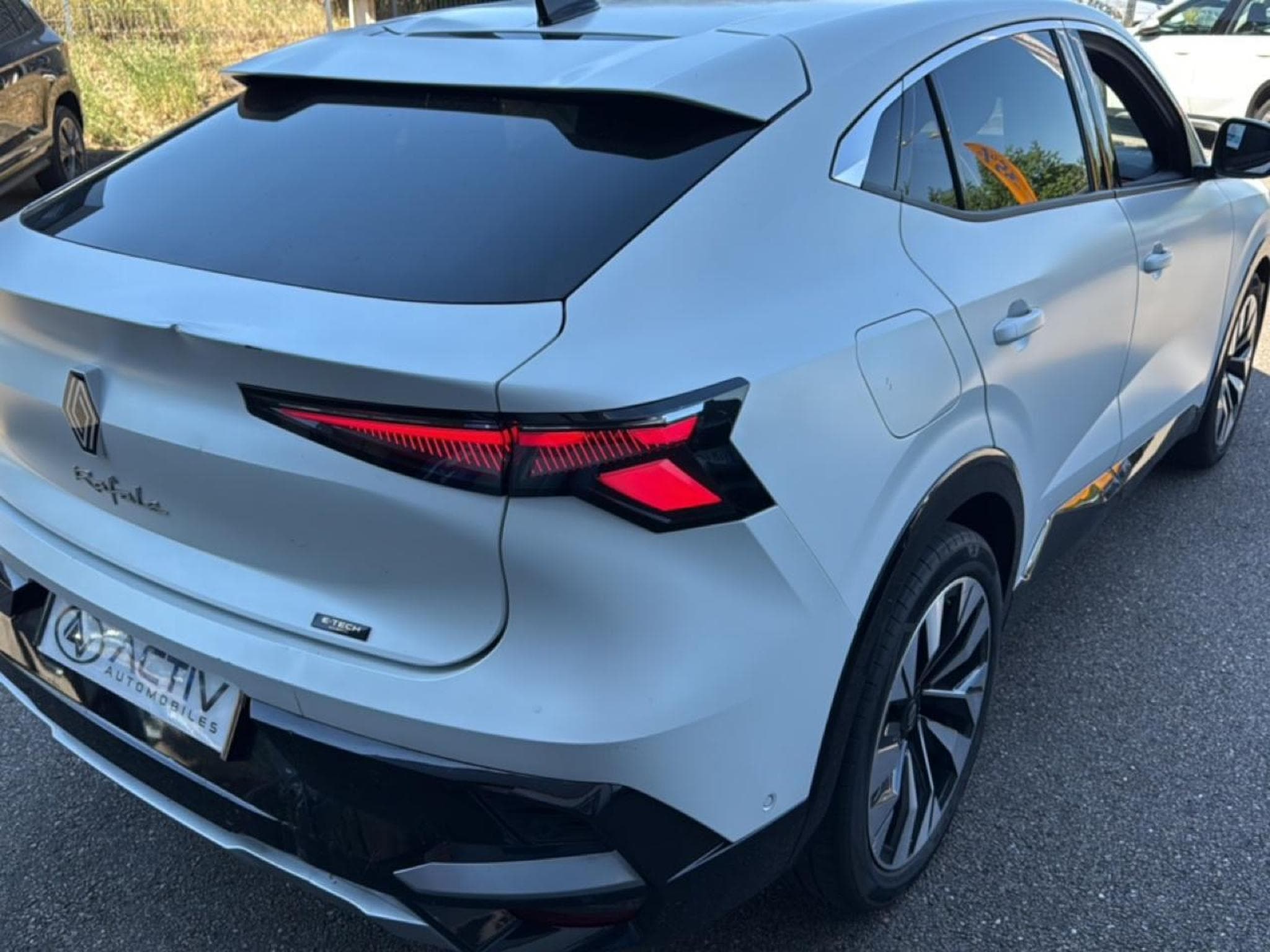 Renault RAFALE 1.2 E-TECH FULL HYBRID 200 TECHNO (2025) - Foto 5