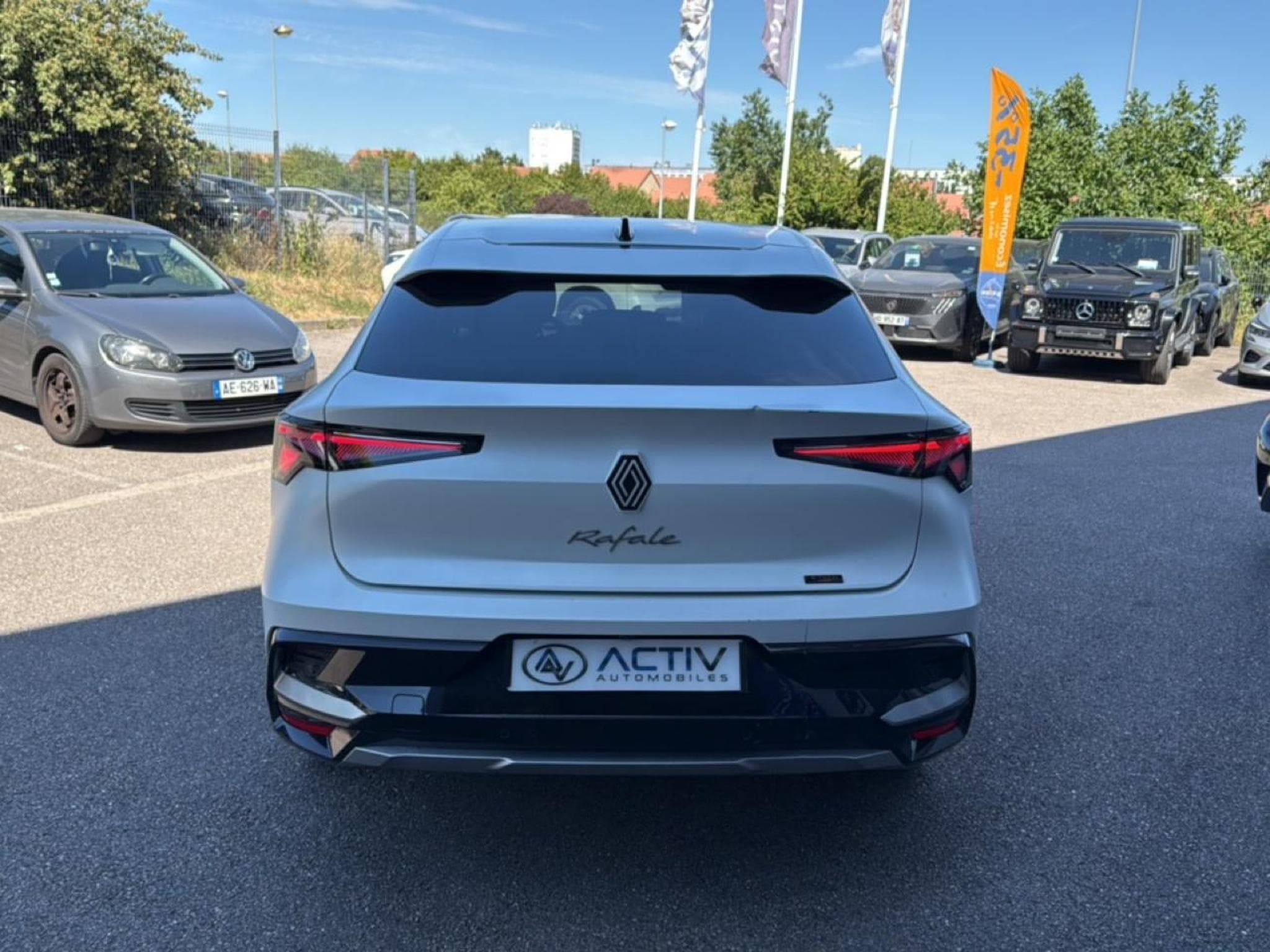 Renault RAFALE 1.2 E-TECH FULL HYBRID 200 TECHNO (2025) - Foto 6