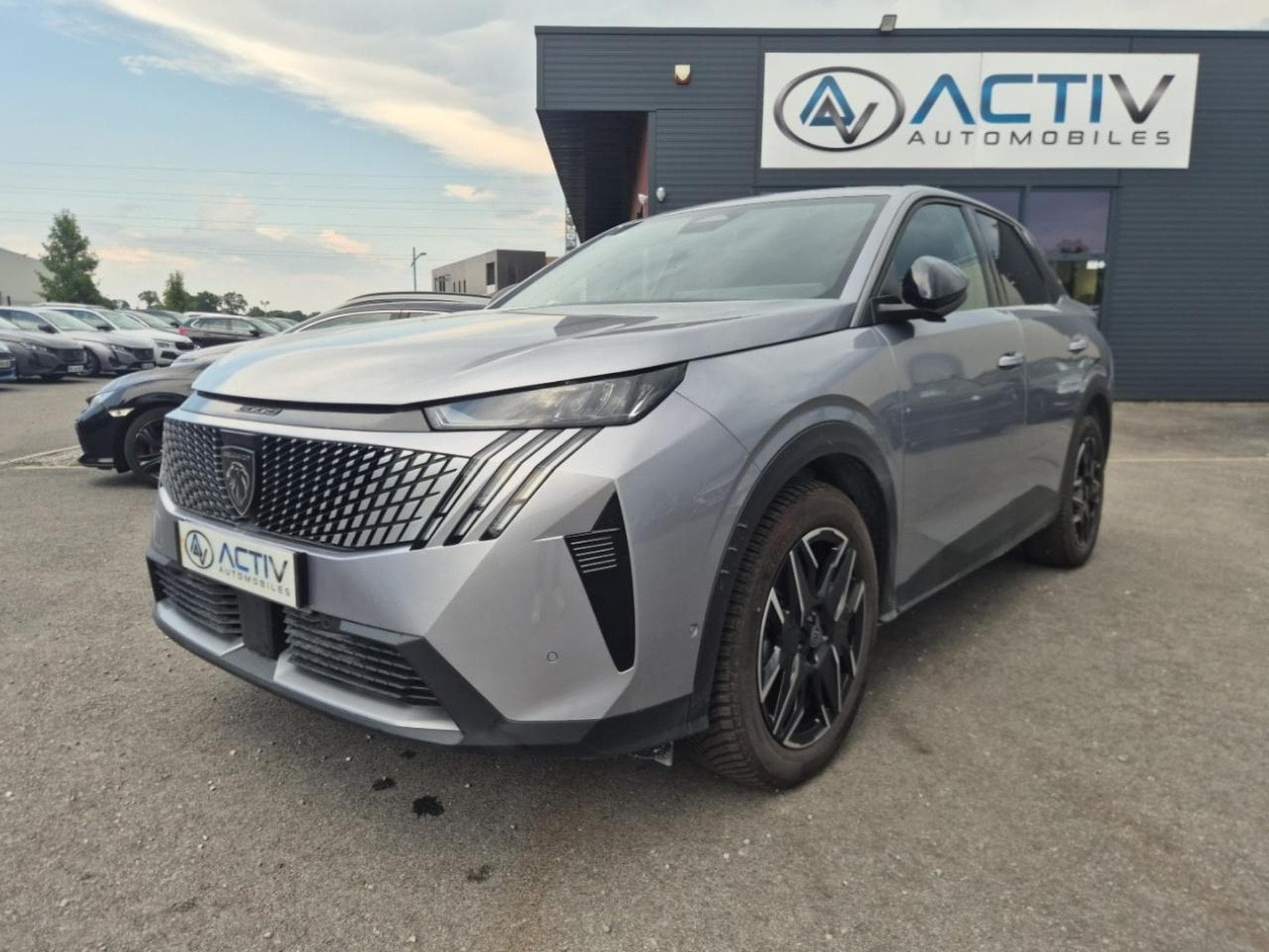 Peugeot 3008 1.2 HYBRID 145 ALLURE BUSINESS E-DCS6 (2025) - Photo 1