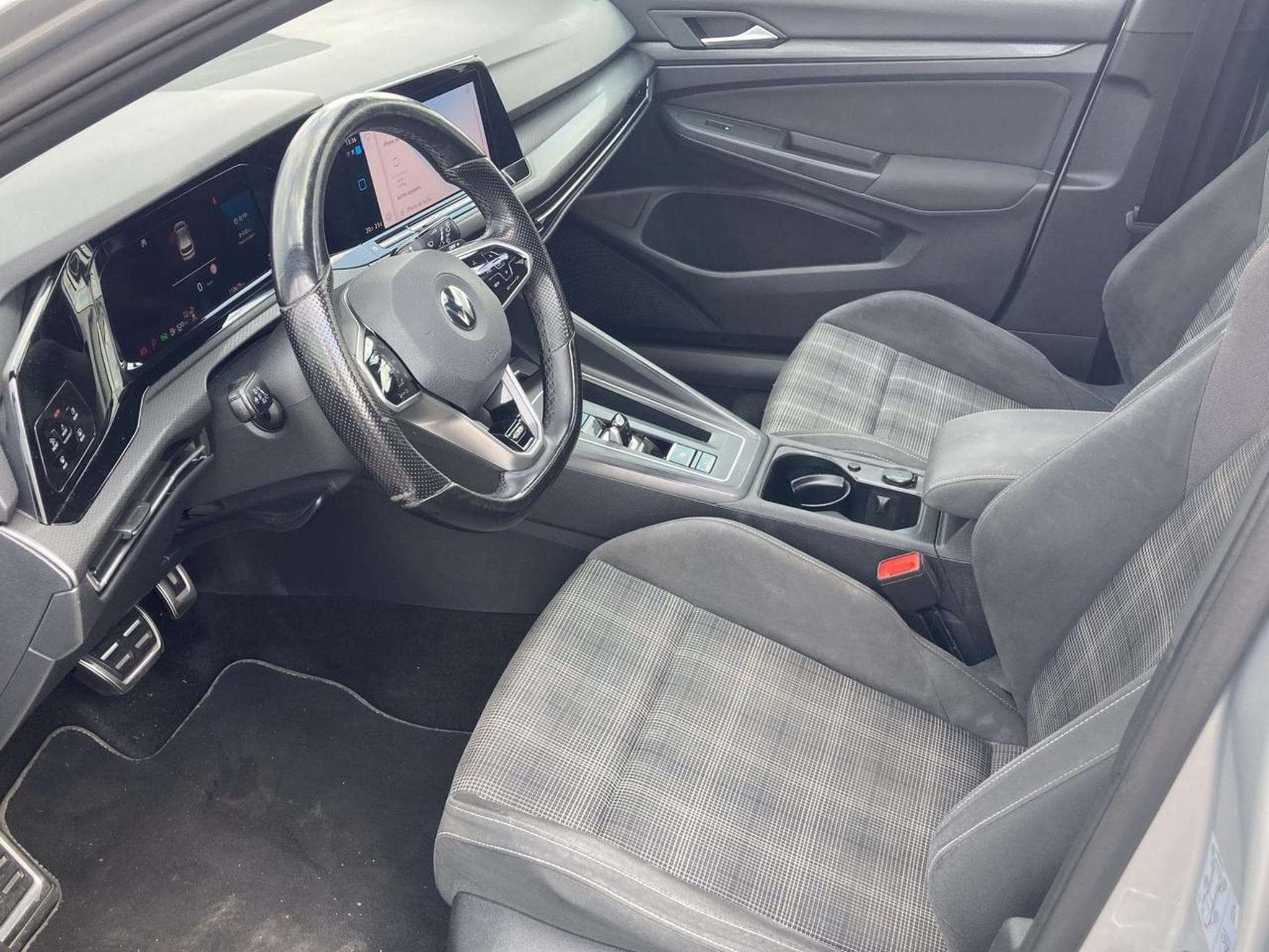 VW GOLF VIII 2.0 TDI 200 GTD DSG7 (2021) - Foto 12