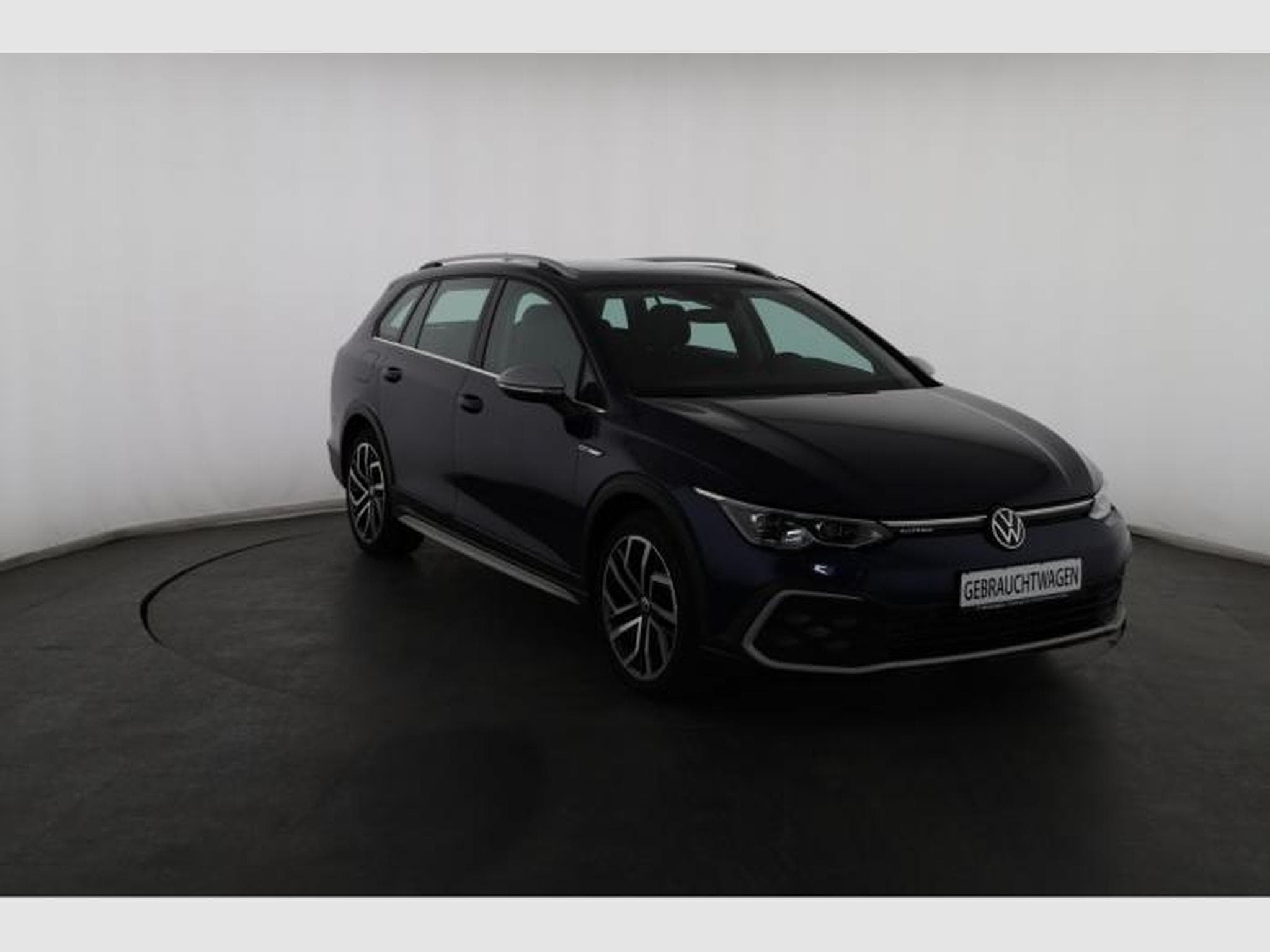 VW Golf Variant Alltrack (2022) - Photo 10
