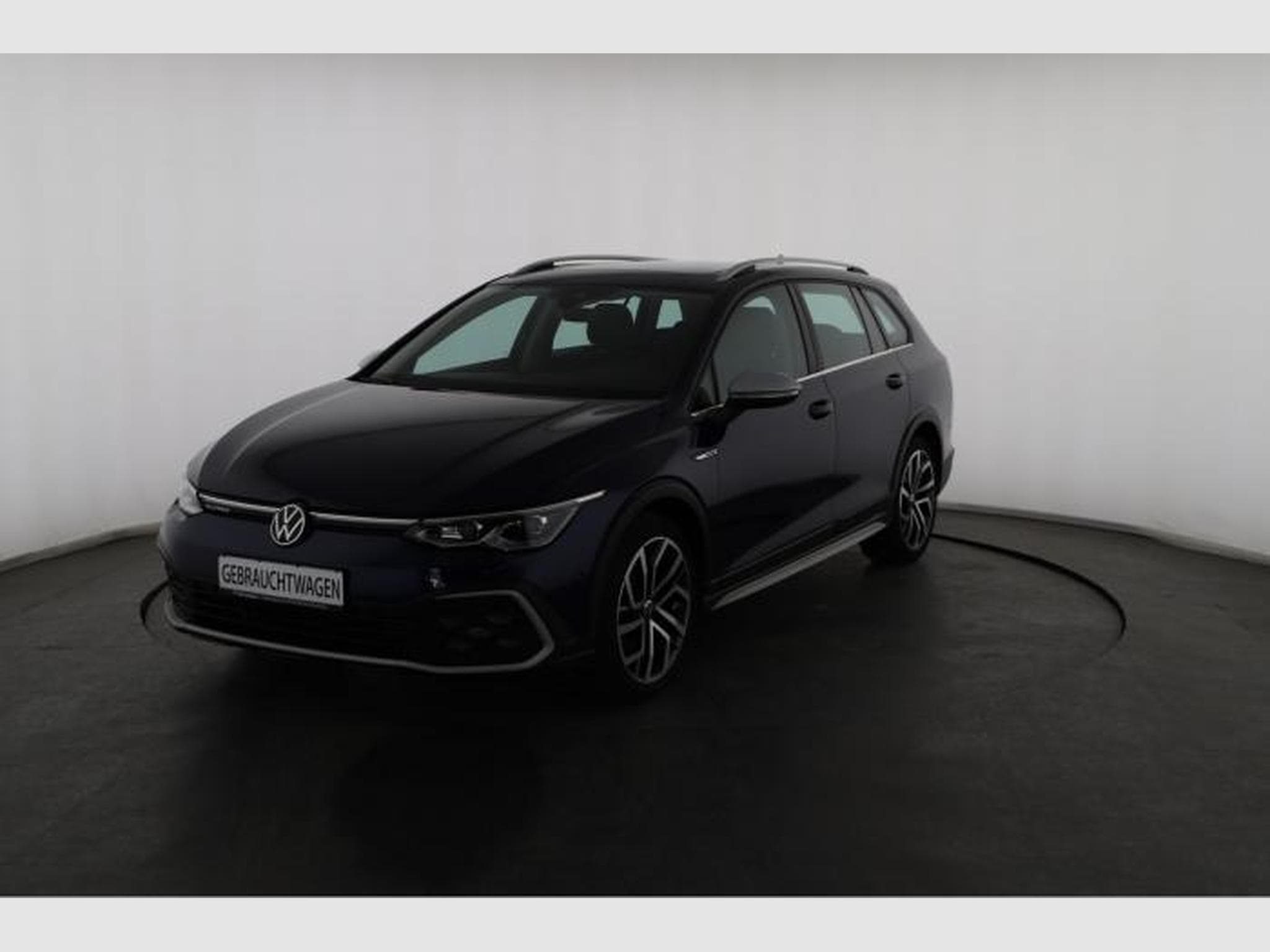 VW Golf Variant Alltrack (2022) - Photo 3