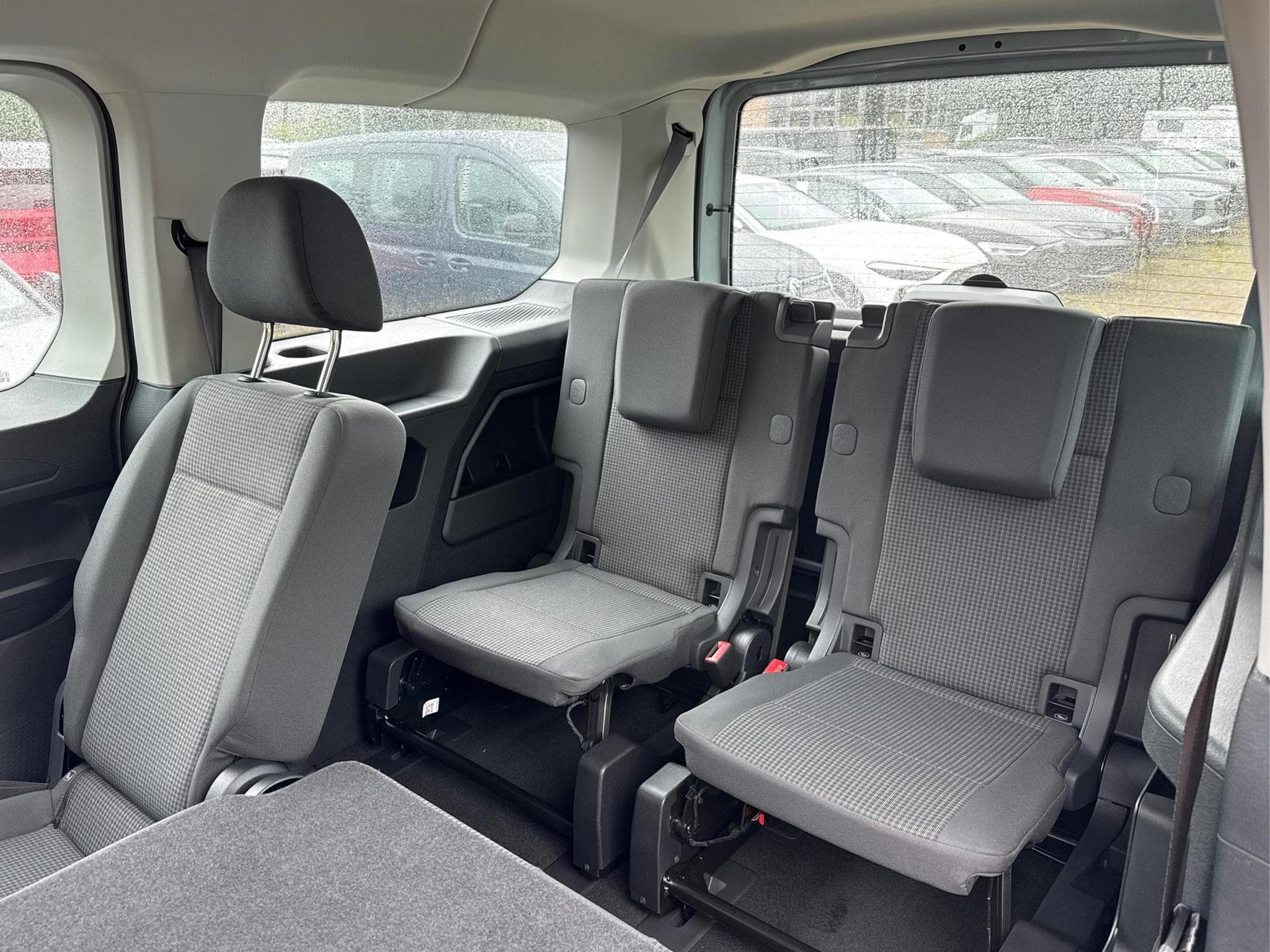 VW Caddy Caddy Maxi (2026) - Photo 14