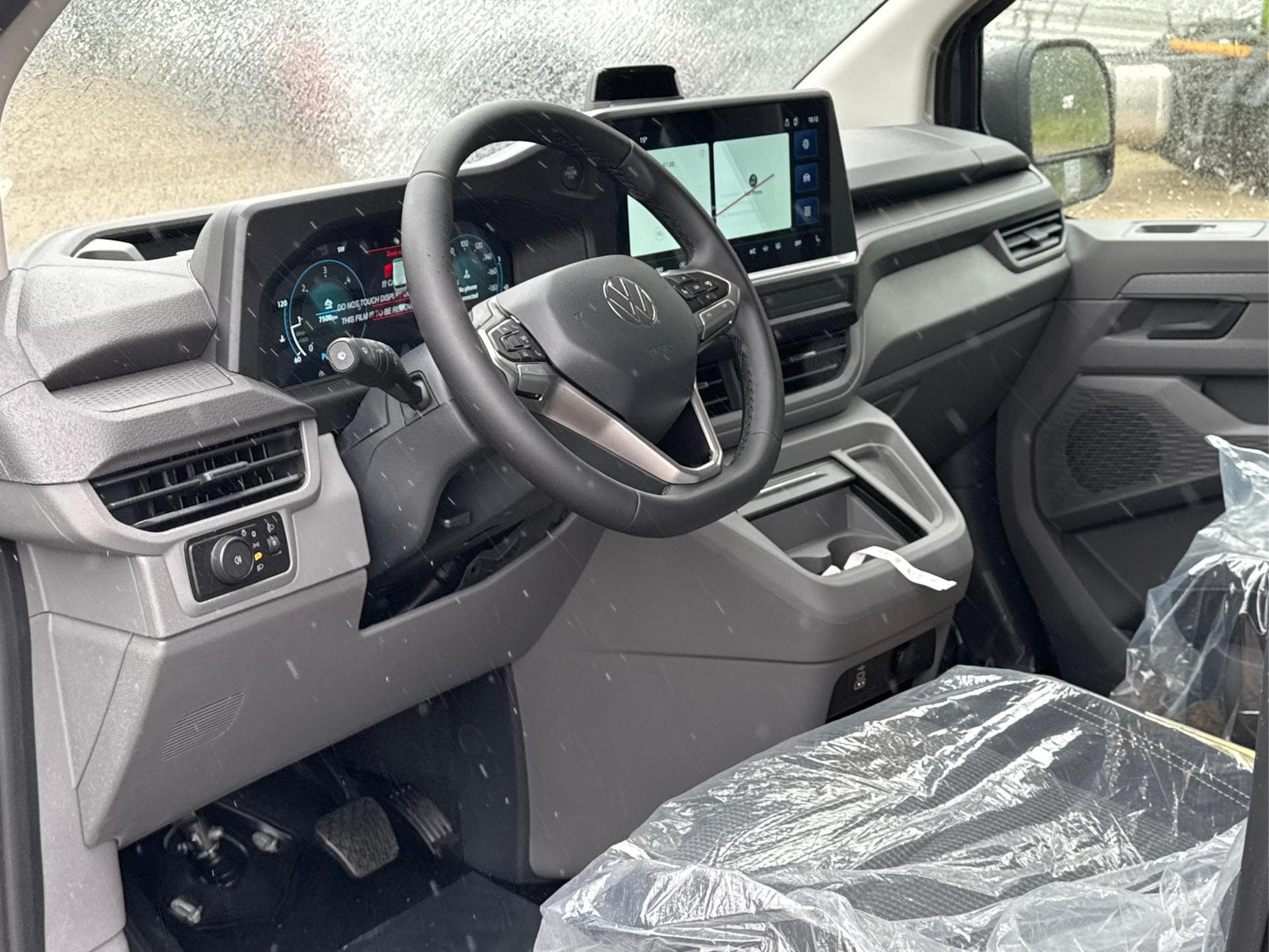 VW T7 Basis (2026) - Photo 12