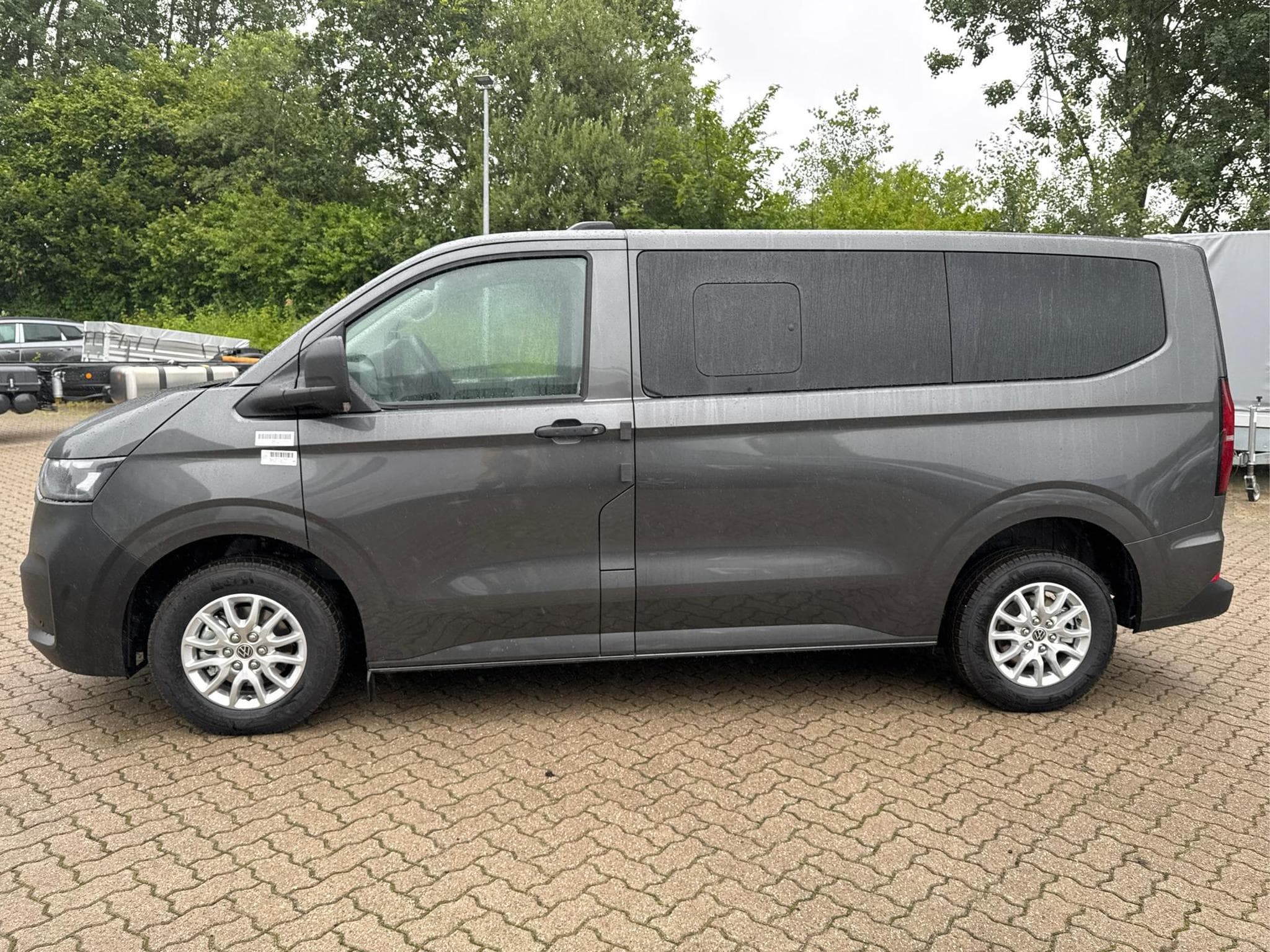 VW T7 Basis (2026) - Photo 3
