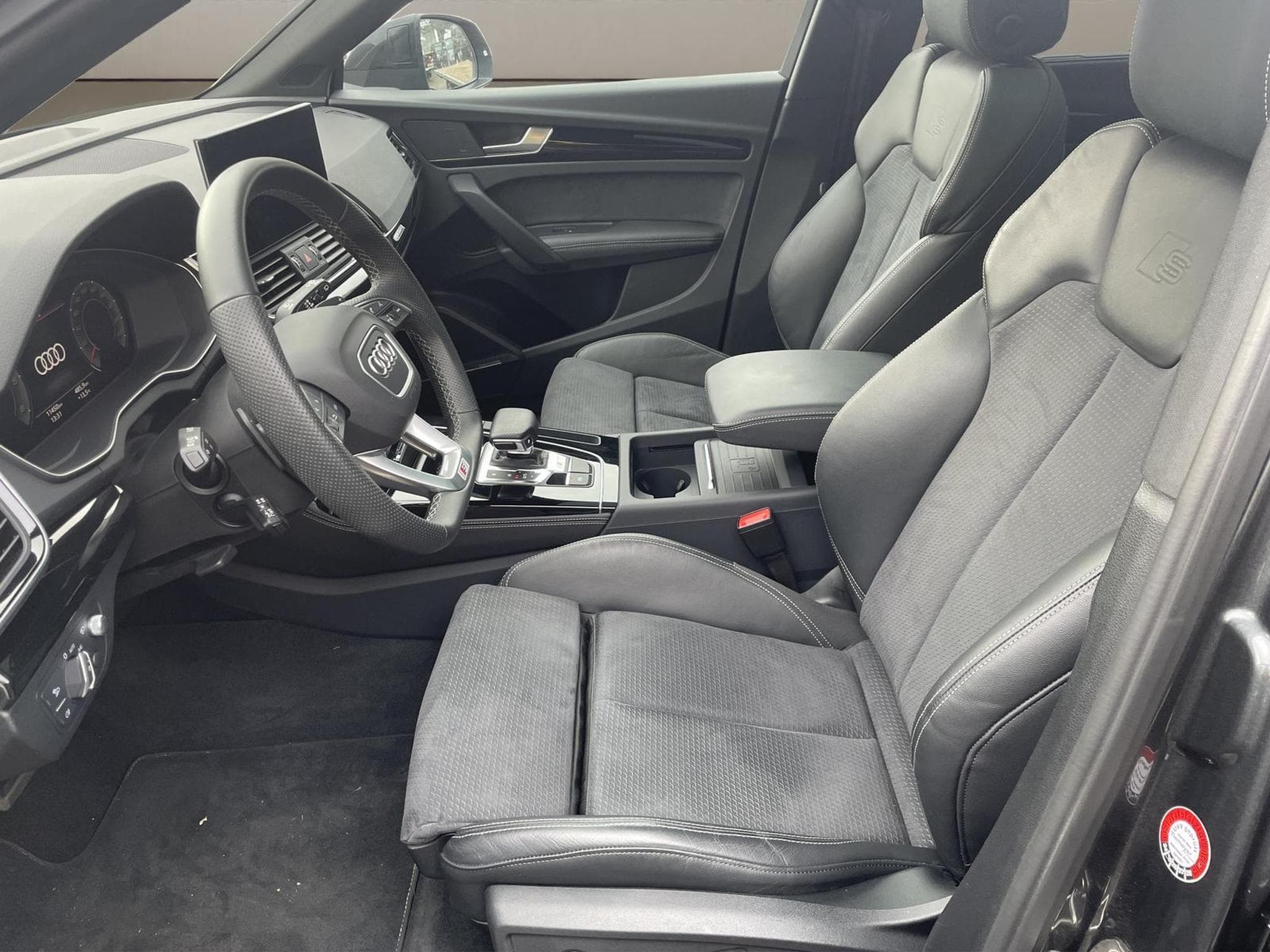 Audi SQ5 Basis (2024) - Foto 5