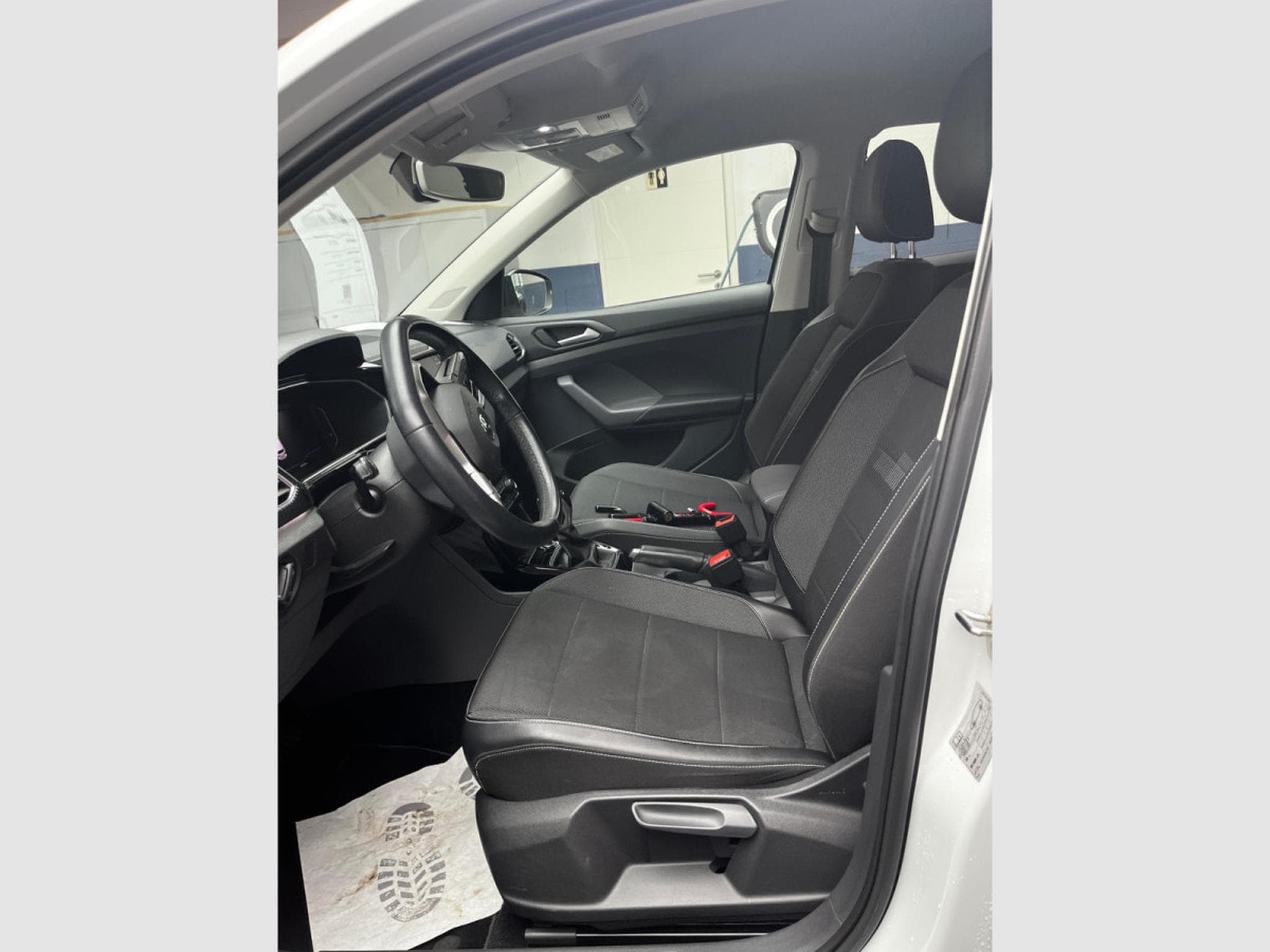 VW T-Cross 1.0 essence 116 DSG (2020) - Foto 7