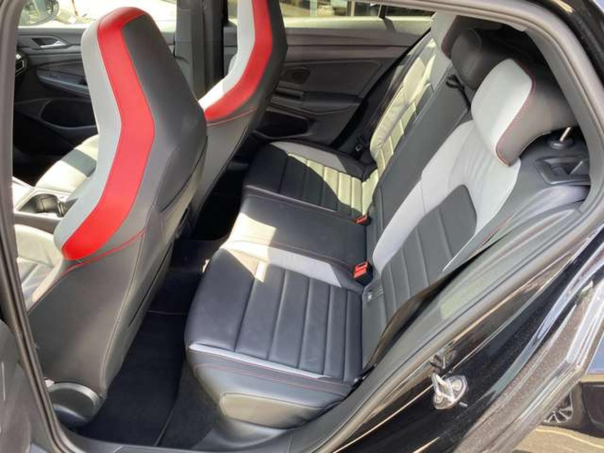 VW Golf Golf 2.0 TSI OPF DSG GTI Clubsport 45 (2022) - Foto 16