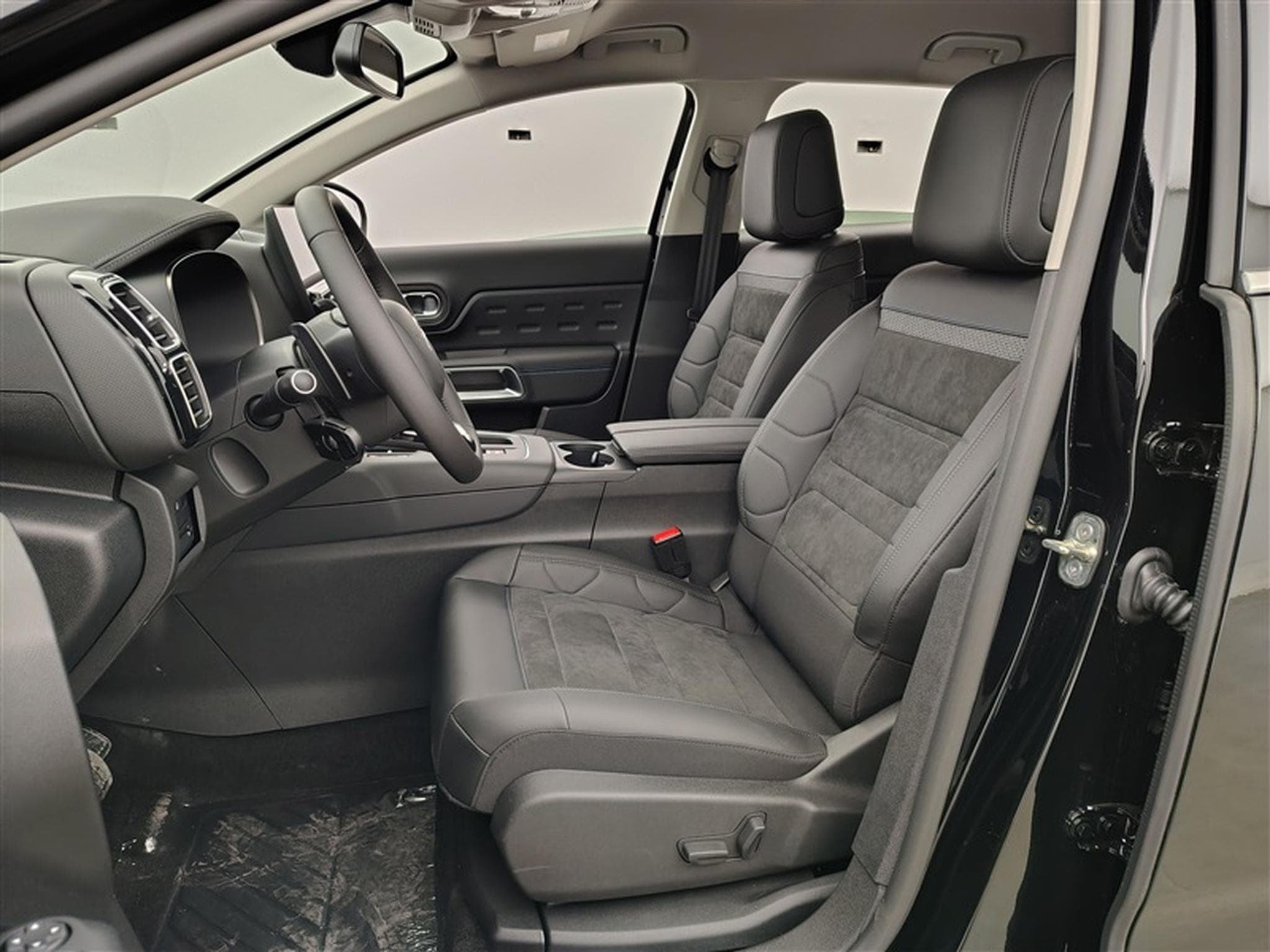 Citroen C5 Aircross 1.5 BlueHDi 130cv EAT8 MAX NAVI / FULL LED / CAMERA / JA 18" (2025) - Foto 7