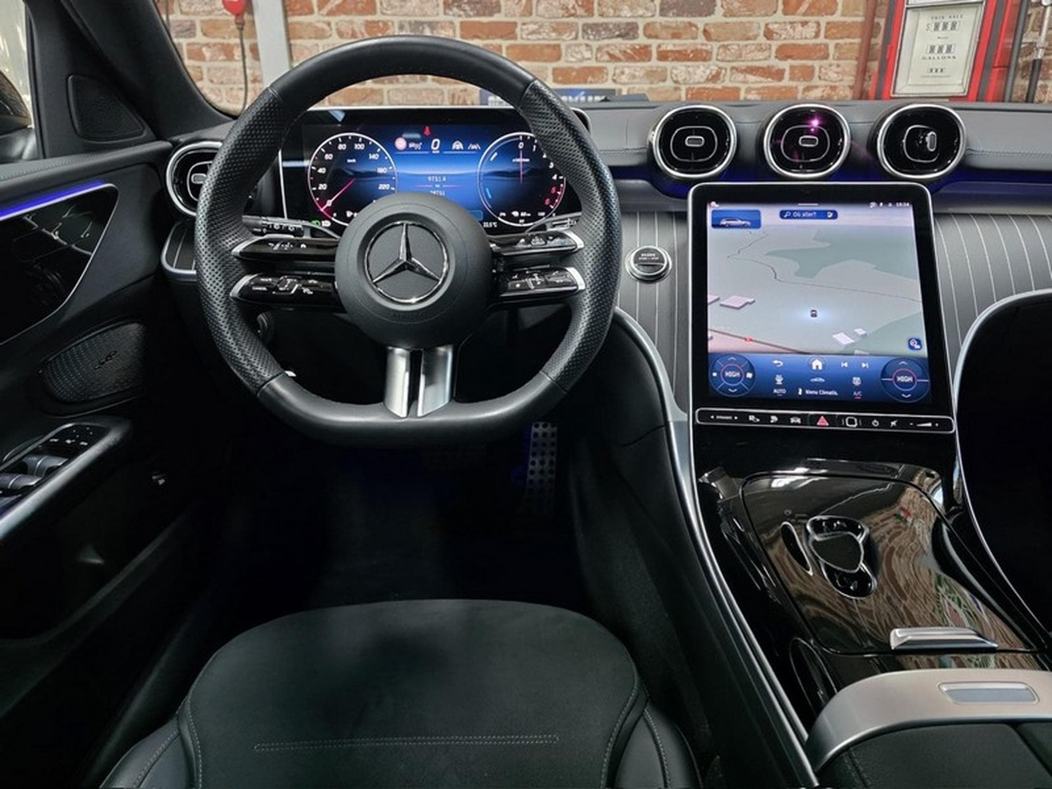 Mercedes C 300 C 300de T 2.0 197cv Auto AMG-LINE (Plug-in-Hybrid) (2025) - Photo 4