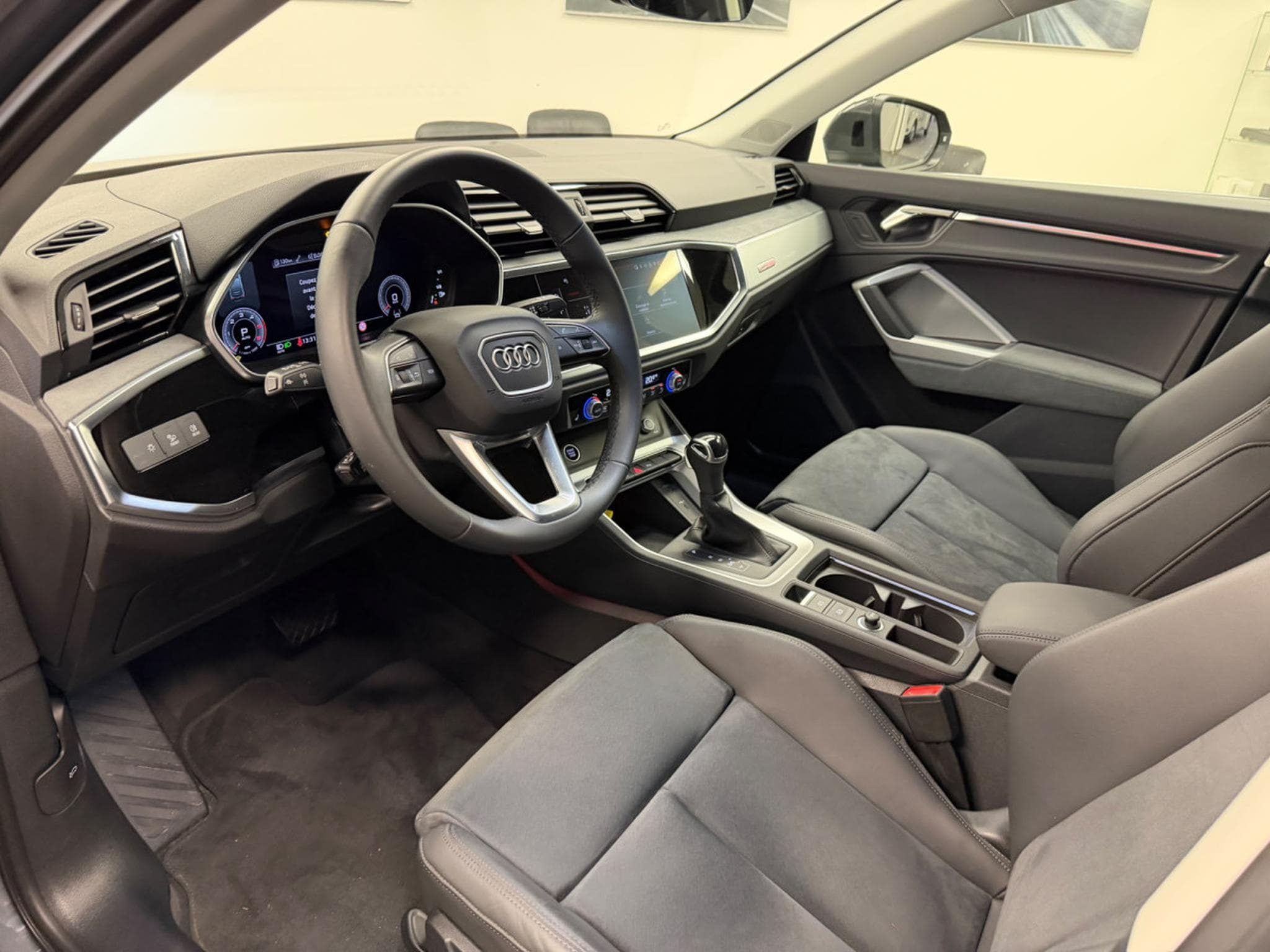 Audi Q3 Sportback 35 TDI 150ch / 110kW S tronic (2025) - Photo 4