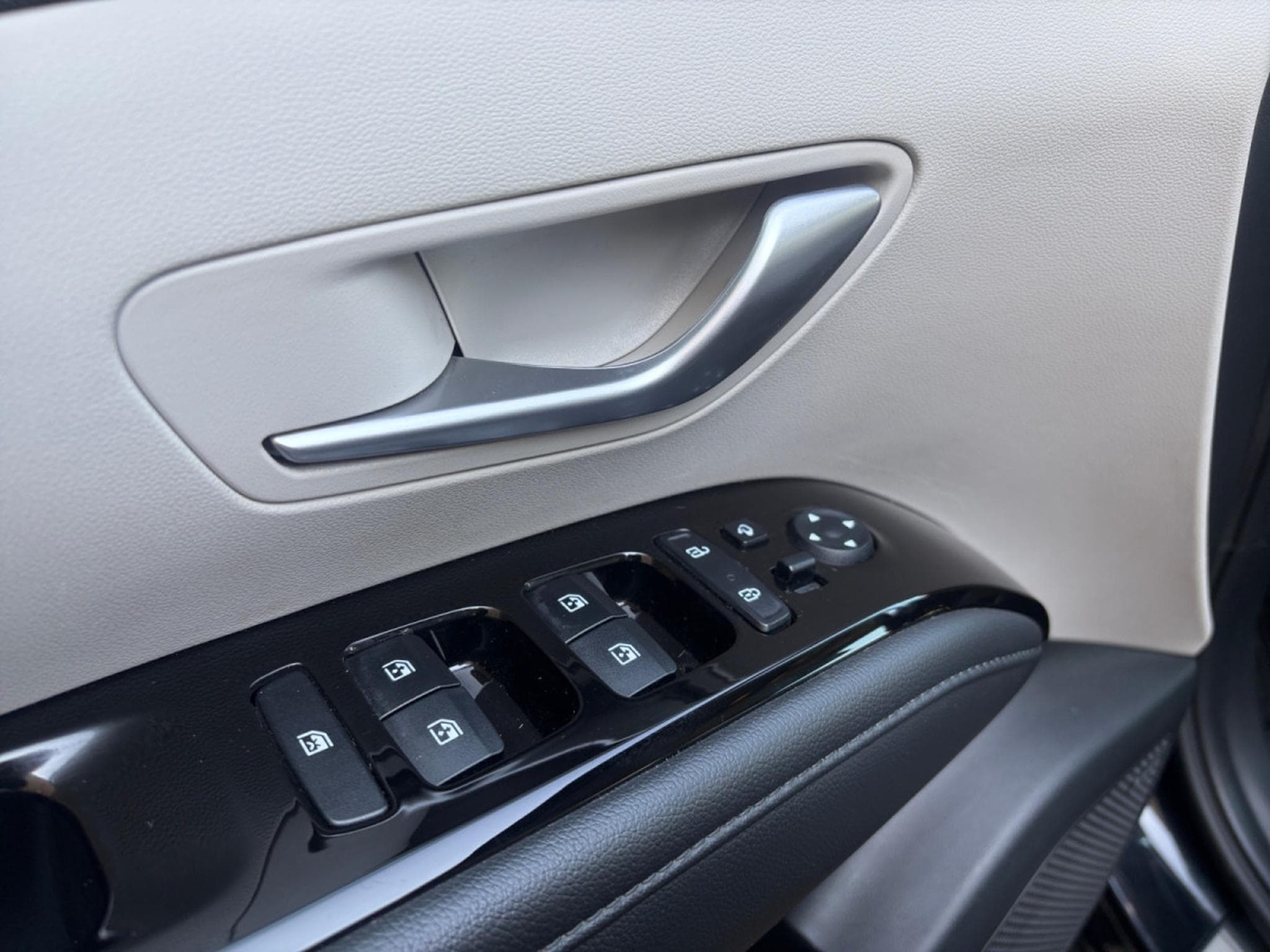 Hyundai Tucson HEV 1.6 T-GDi Shine (2022) - Photo 17