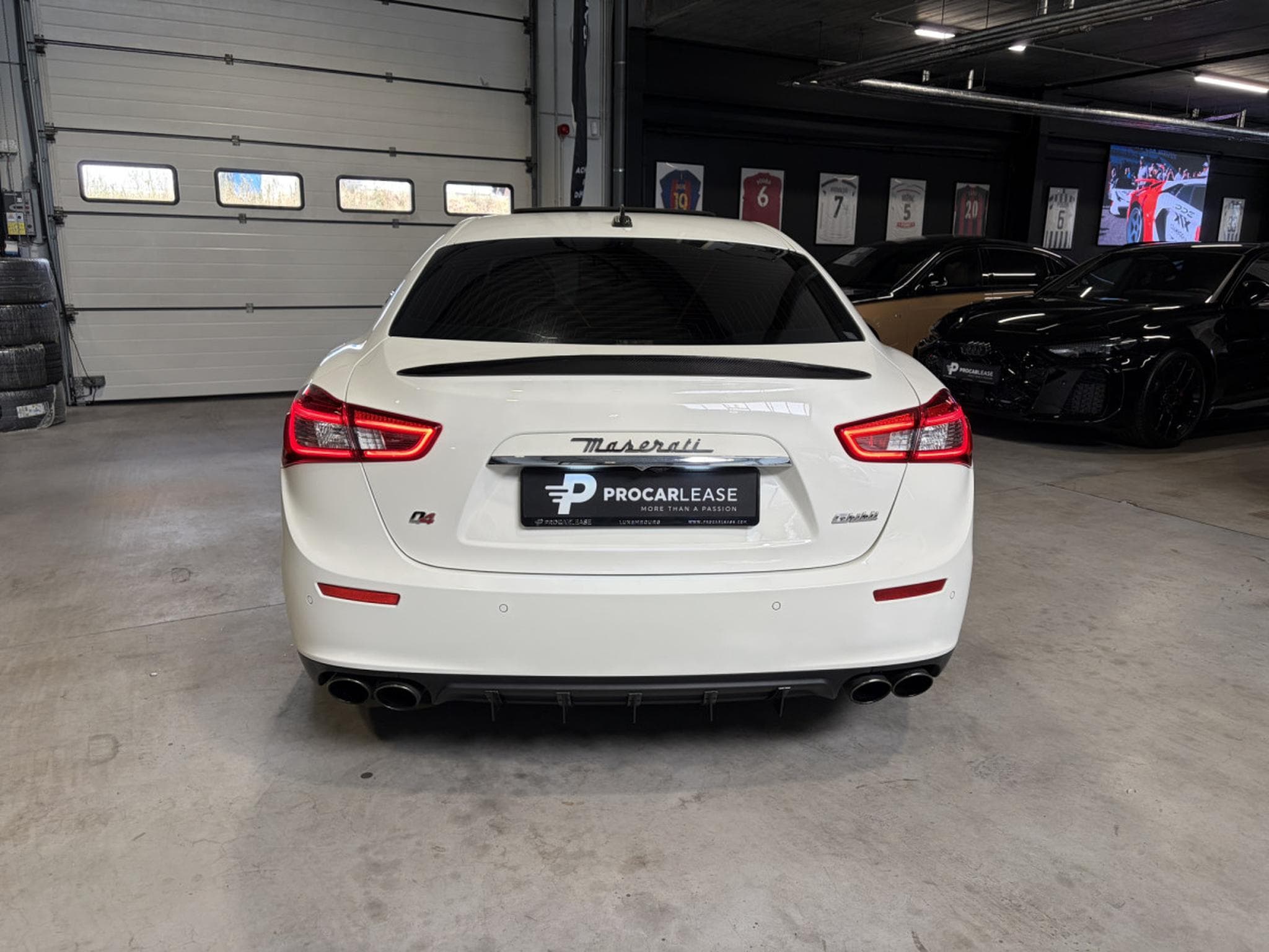 Maserati Ghibli 3.0 V6 S  Q4 Automatik/ Xénon/Camera/Carbonne/20/Leder/VOLL (2016) - Photo 15