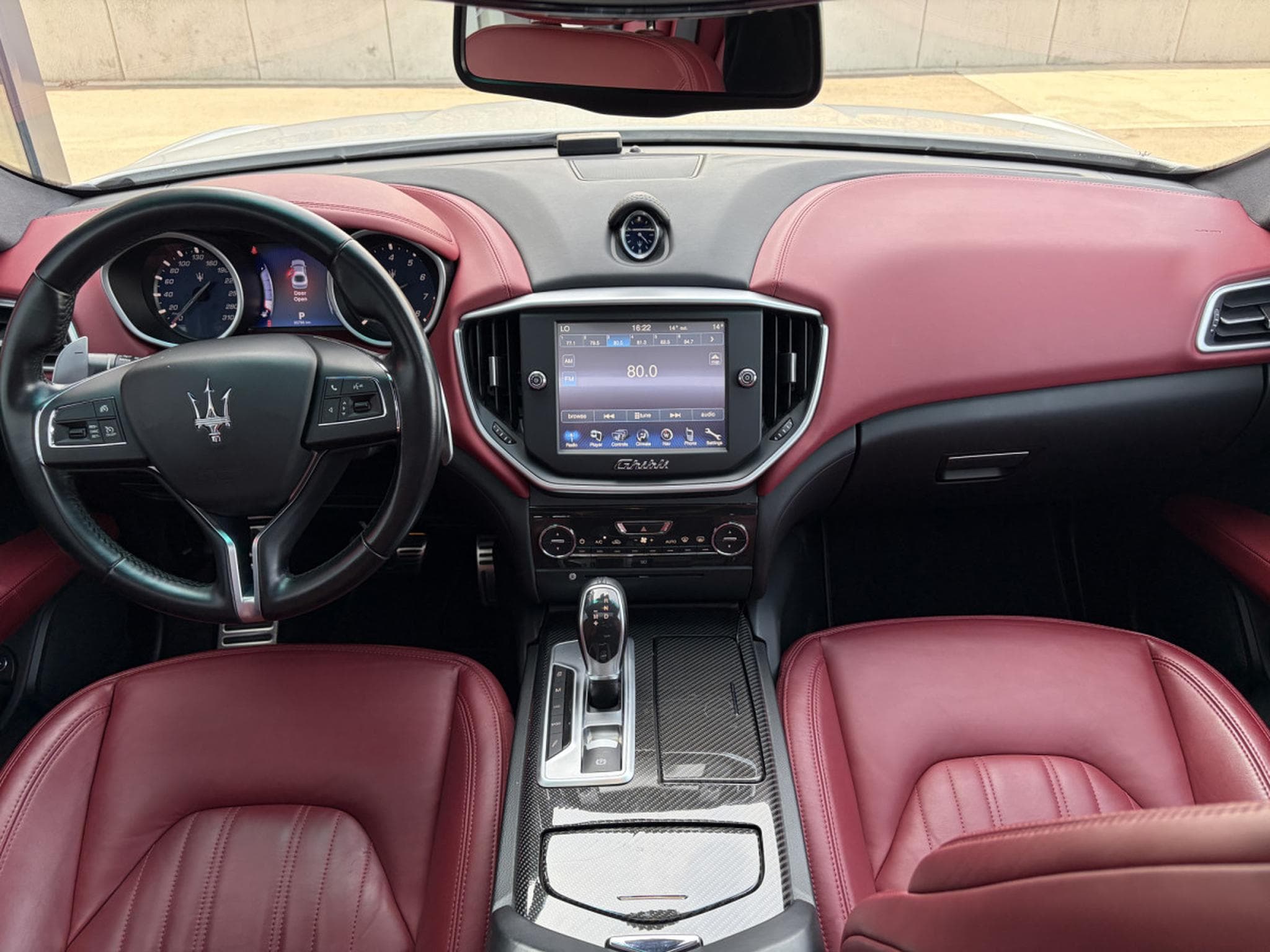 Maserati Ghibli 3.0 V6 S  Q4 Automatik/ Xénon/Camera/Carbonne/20/Leder/VOLL (2016) - Photo 16