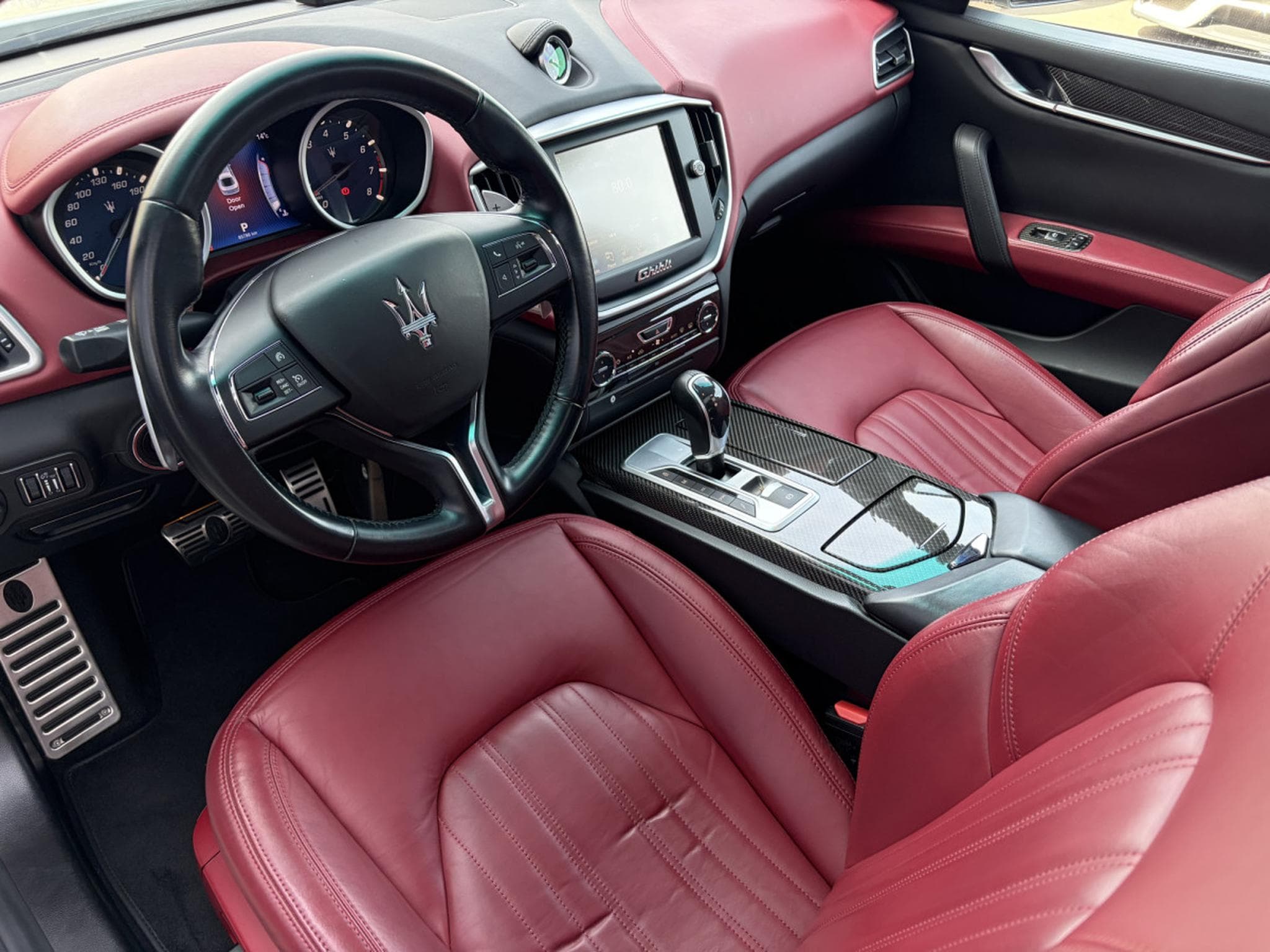 Maserati Ghibli 3.0 V6 S  Q4 Automatik/ Xénon/Camera/Carbonne/20/Leder/VOLL (2016) - Photo 2