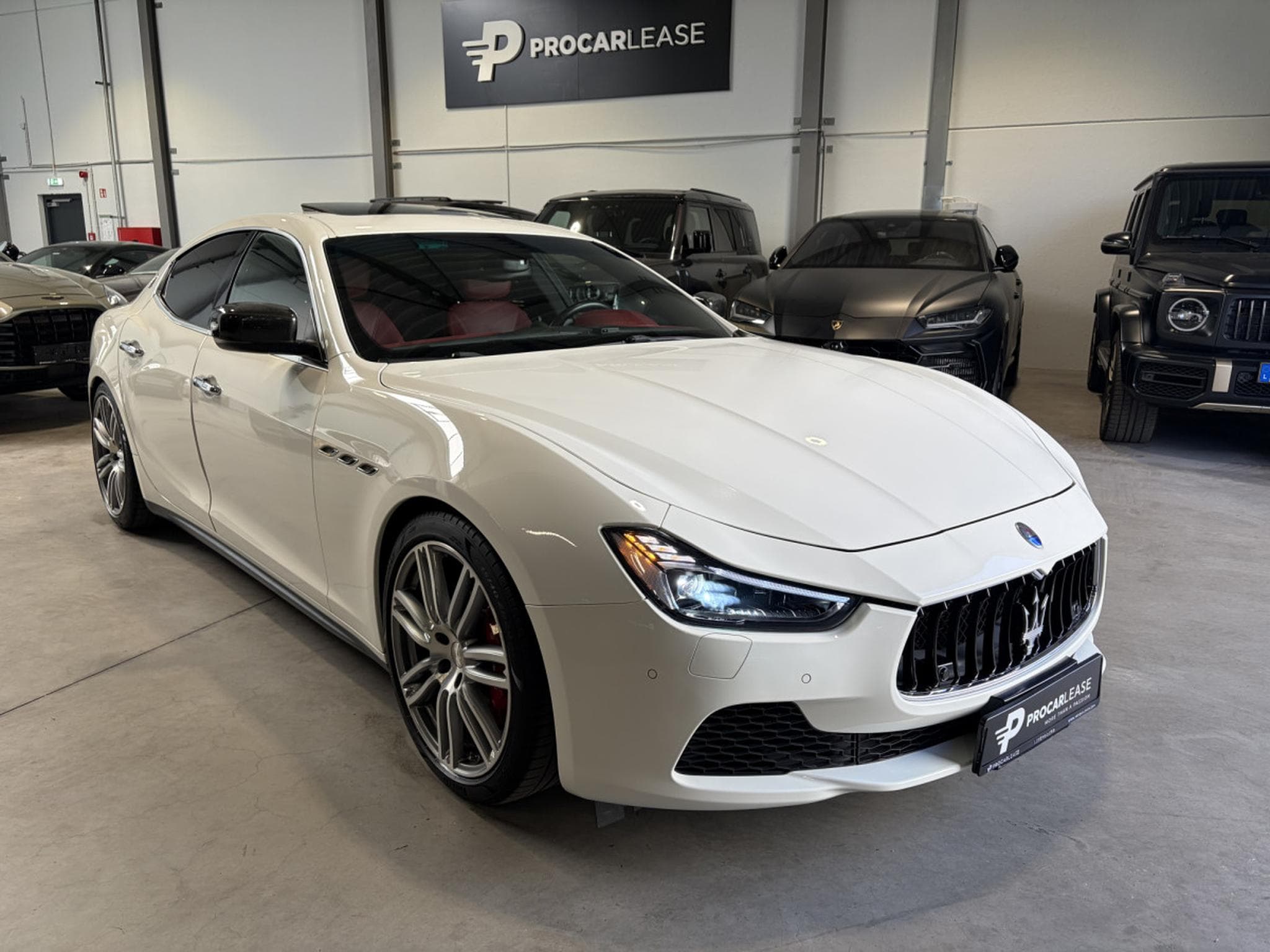 Maserati Ghibli 3.0 V6 S  Q4 Automatik/ Xénon/Camera/Carbonne/20/Leder/VOLL (2016) - Photo 5