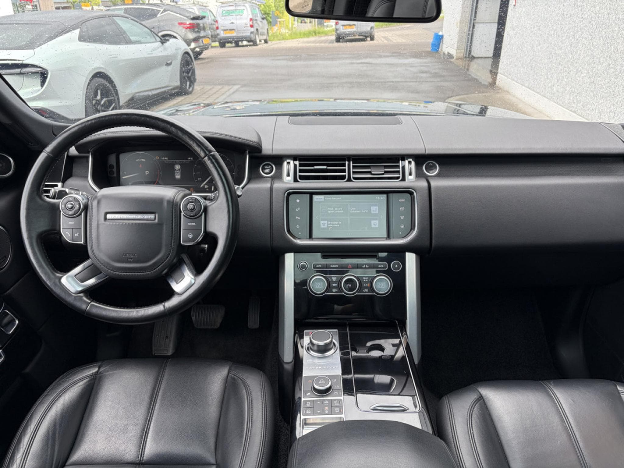 Land-Rover Range Rover LAND ROVER RANGE ROVER SPORT 3.0 TDV6 HSE DYNAMIC – 258 CH – (2016) - Photo 9