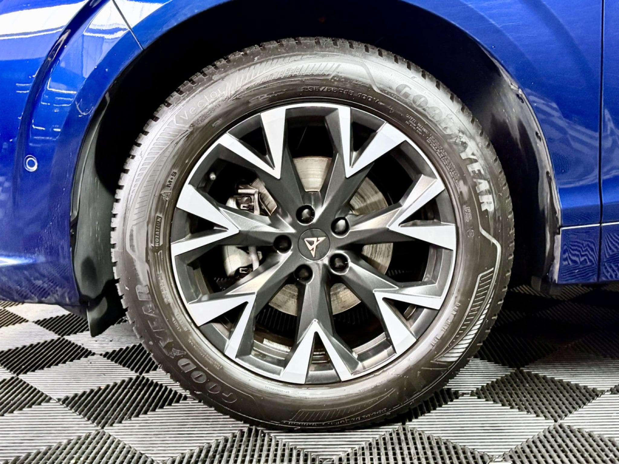 Cupra Terramar 1.5 eTSI 150 CV *TETE HAUTE* *360°* VSS* (2025) - Photo 23