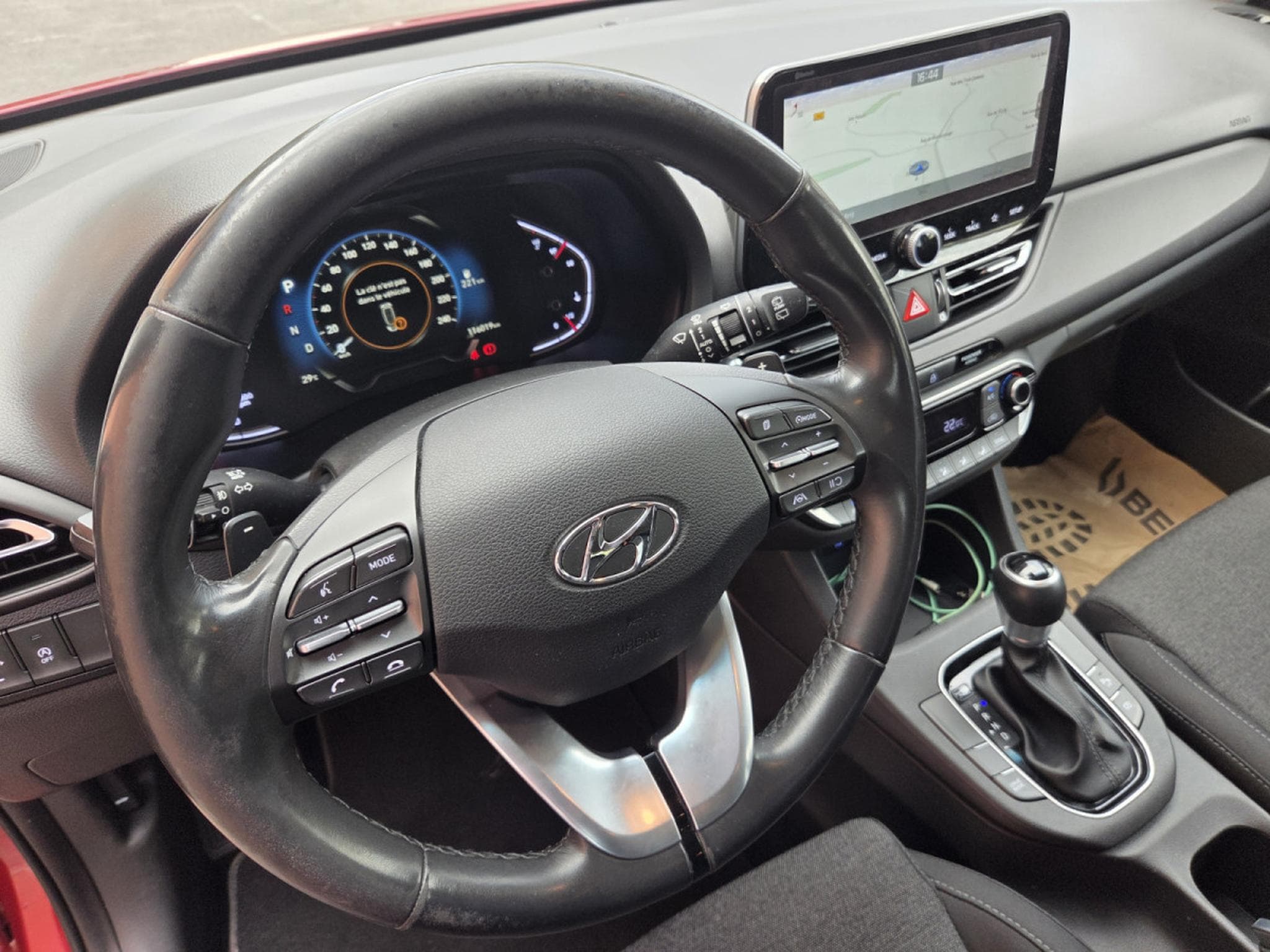 Hyundai i30 SW 1.6 CRDI 136 CV BVA Garantie 12 Mois (2021) - Foto 20