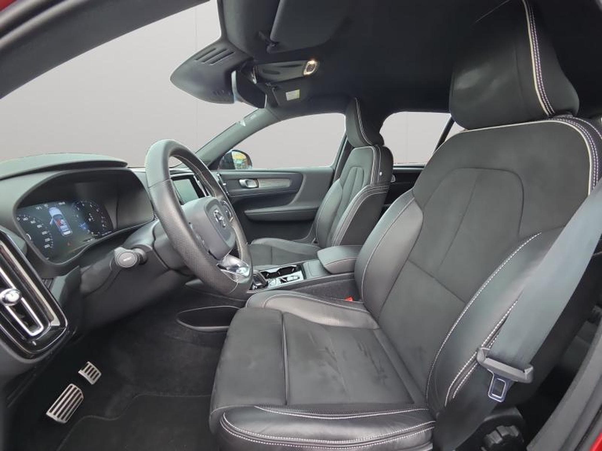 Volvo XC40 R-Design (2019) - Foto 33