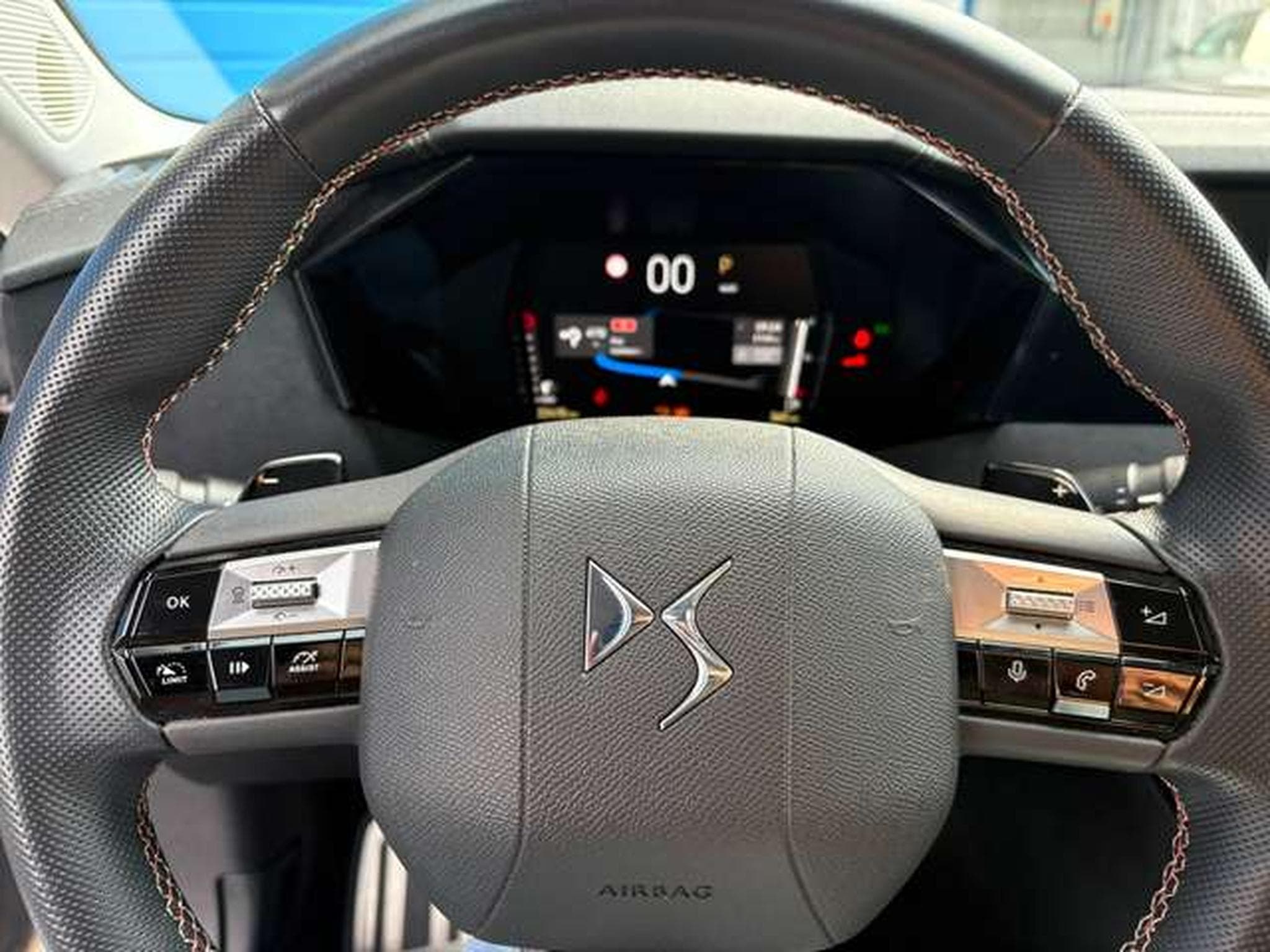 DS Automobiles DS4 DS4 PURETECH 130CH PERFORMANCE LINE AUTOMATIQUE (2024) - Photo 13