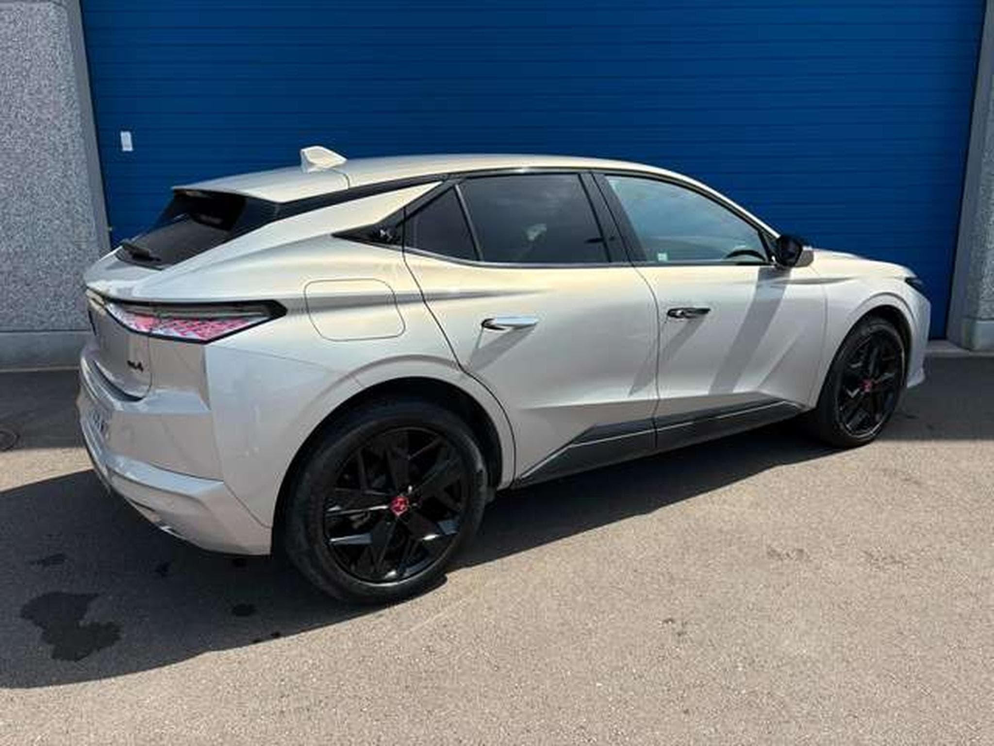 DS Automobiles DS4 DS4 PURETECH 130CH PERFORMANCE LINE AUTOMATIQUE (2024) - Photo 3