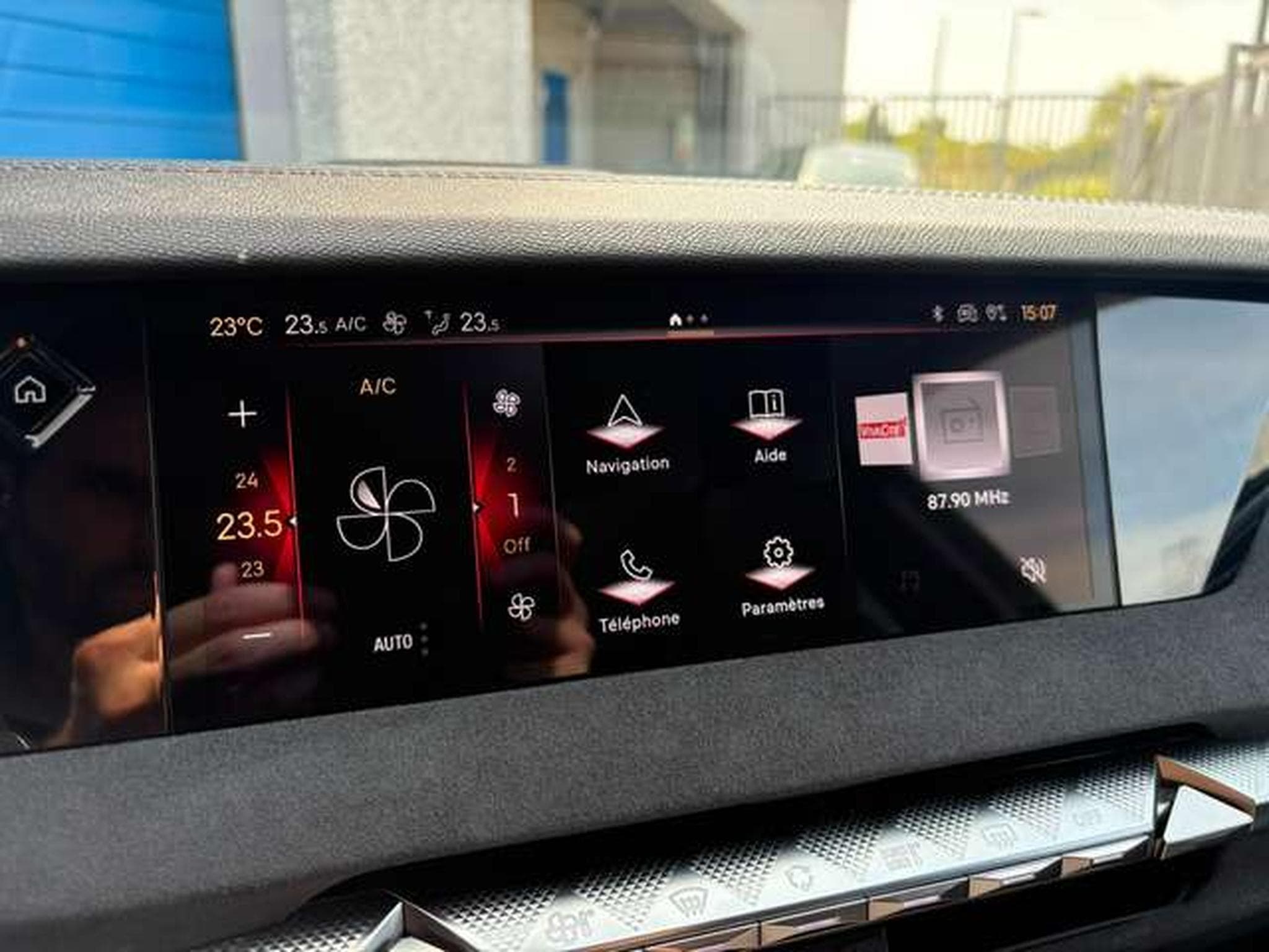 DS Automobiles DS4 DS4 PURETECH 130CH PERFORMANCE LINE AUTOMATIQUE (2024) - Photo 7
