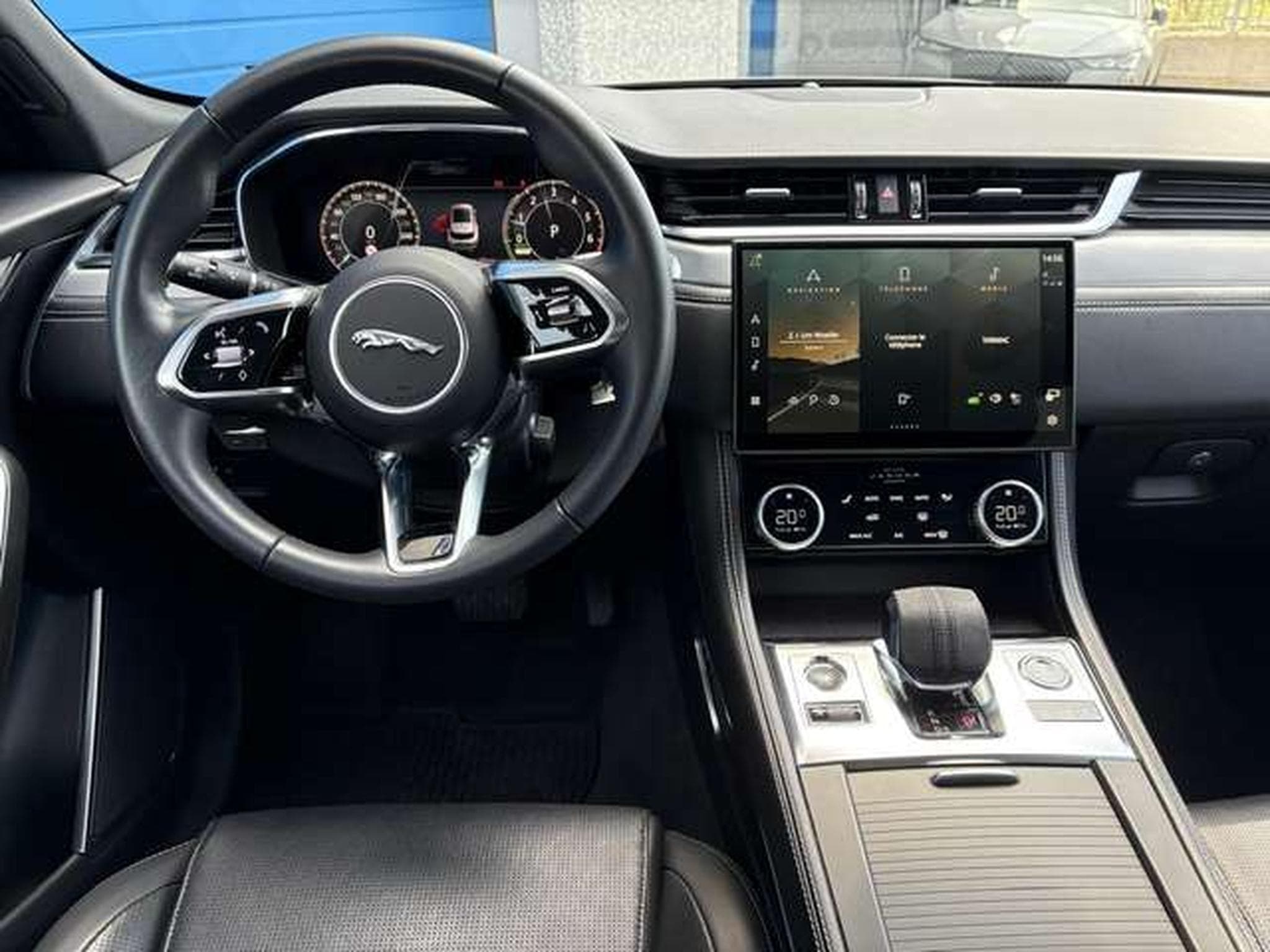 Jaguar F-Pace F-Pace P400 AWD R-Dynamic S (2024) - Photo 14