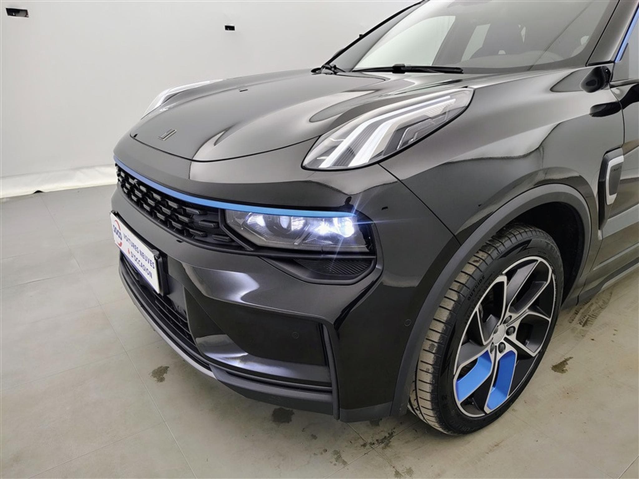 Lynk & Co 01 1.5 Turbo PHEV NAVI / FULL LED / TOIT PANO / CAMERA / JA 20" (2023) - Foto 15