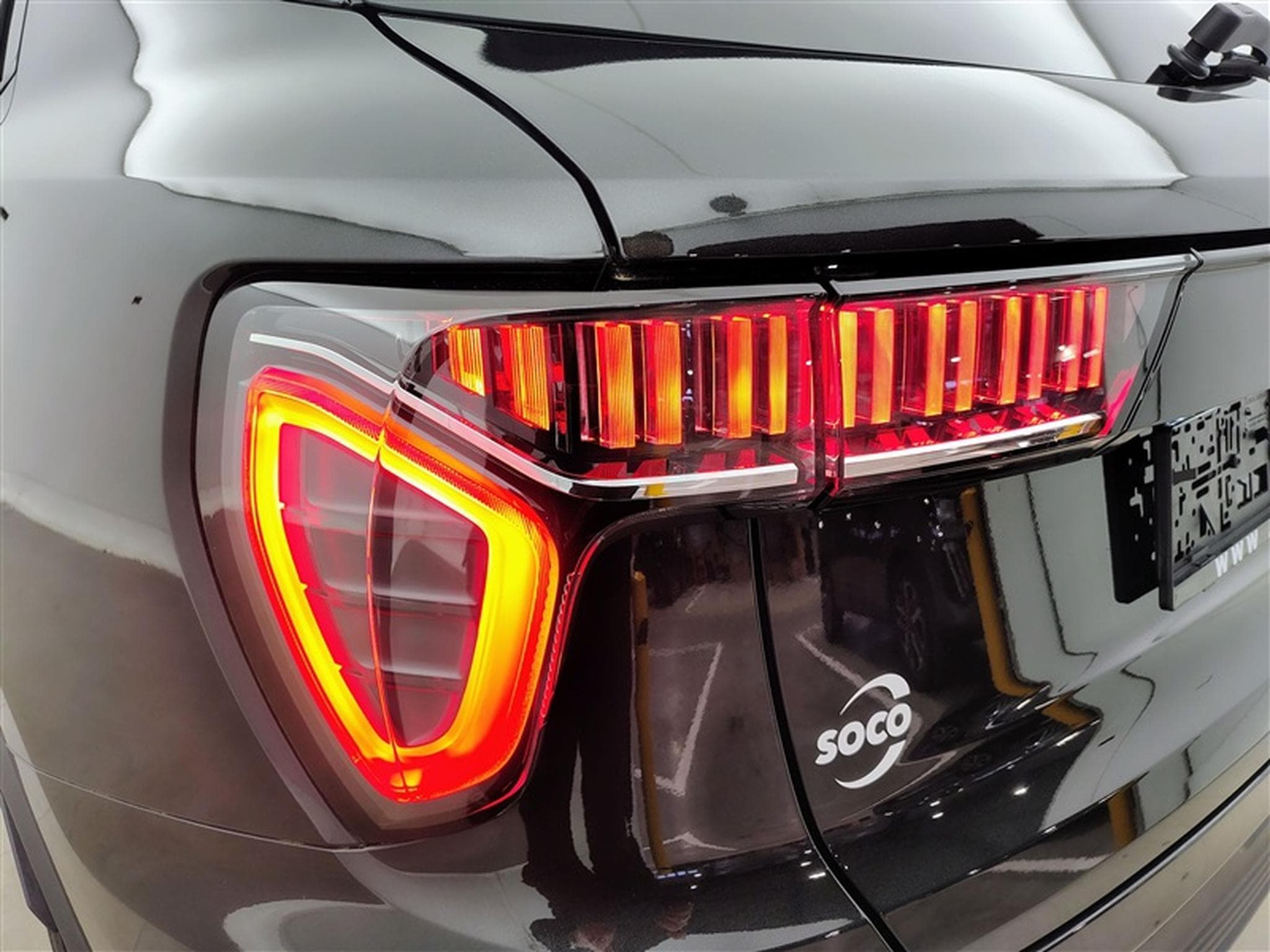 Lynk & Co 01 1.5 Turbo PHEV NAVI / FULL LED / TOIT PANO / CAMERA / JA 20" (2023) - Foto 16