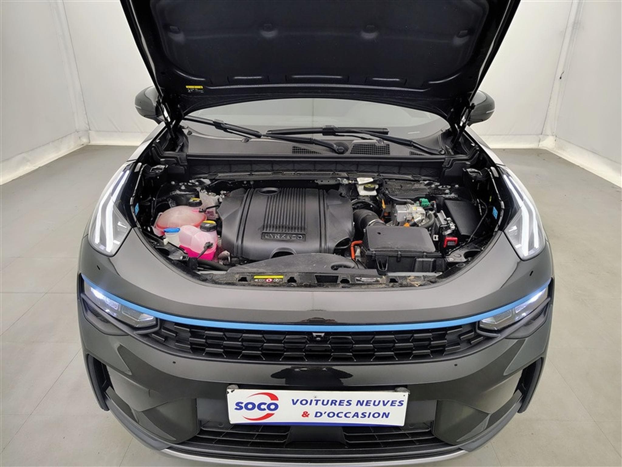 Lynk & Co 01 1.5 Turbo PHEV NAVI / FULL LED / TOIT PANO / CAMERA / JA 20" (2023) - Foto 21