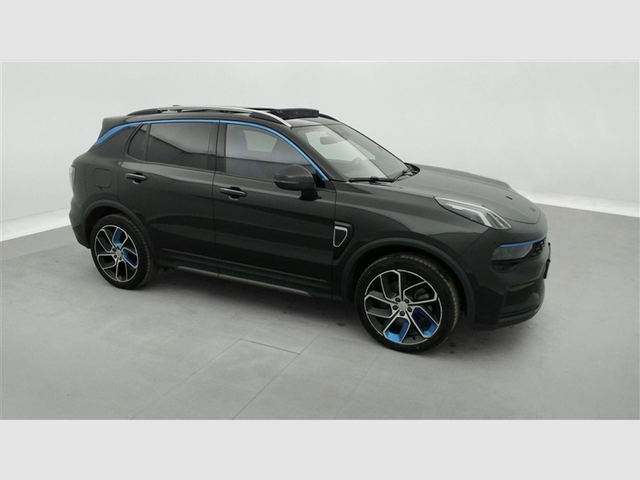 Lynk & Co 01 1.5 Turbo PHEV NAVI / FULL LED / TOIT PANO / CAMERA / JA 20" (2023) - Foto 25