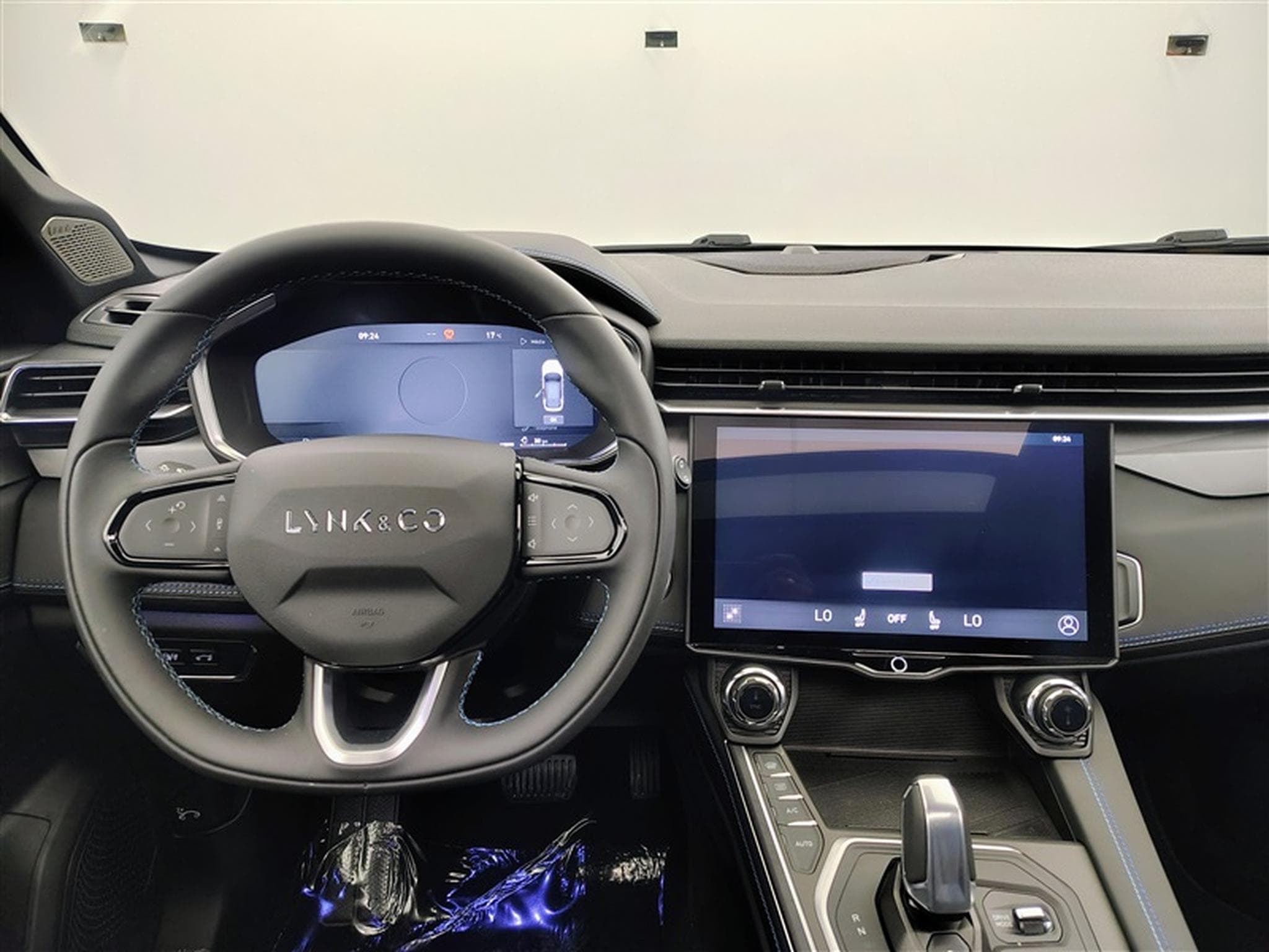 Lynk & Co 01 1.5 Turbo PHEV NAVI / FULL LED / TOIT PANO / CAMERA / JA 20" (2023) - Foto 9