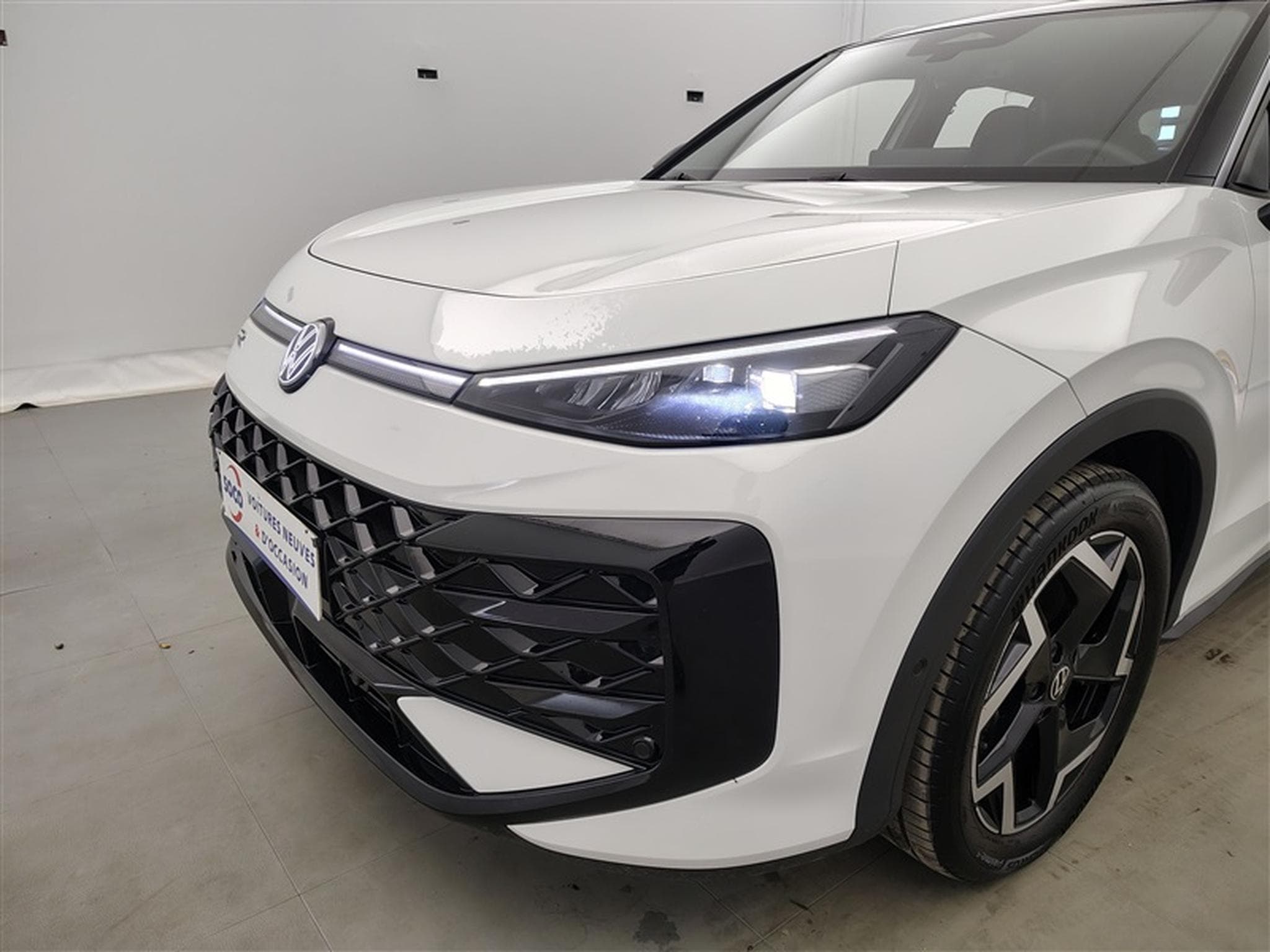VW T-Roc 1.5 TSI 150cv DSG R-Line CARPLAY / FULL LED / CAMERA (2026) - Foto 15