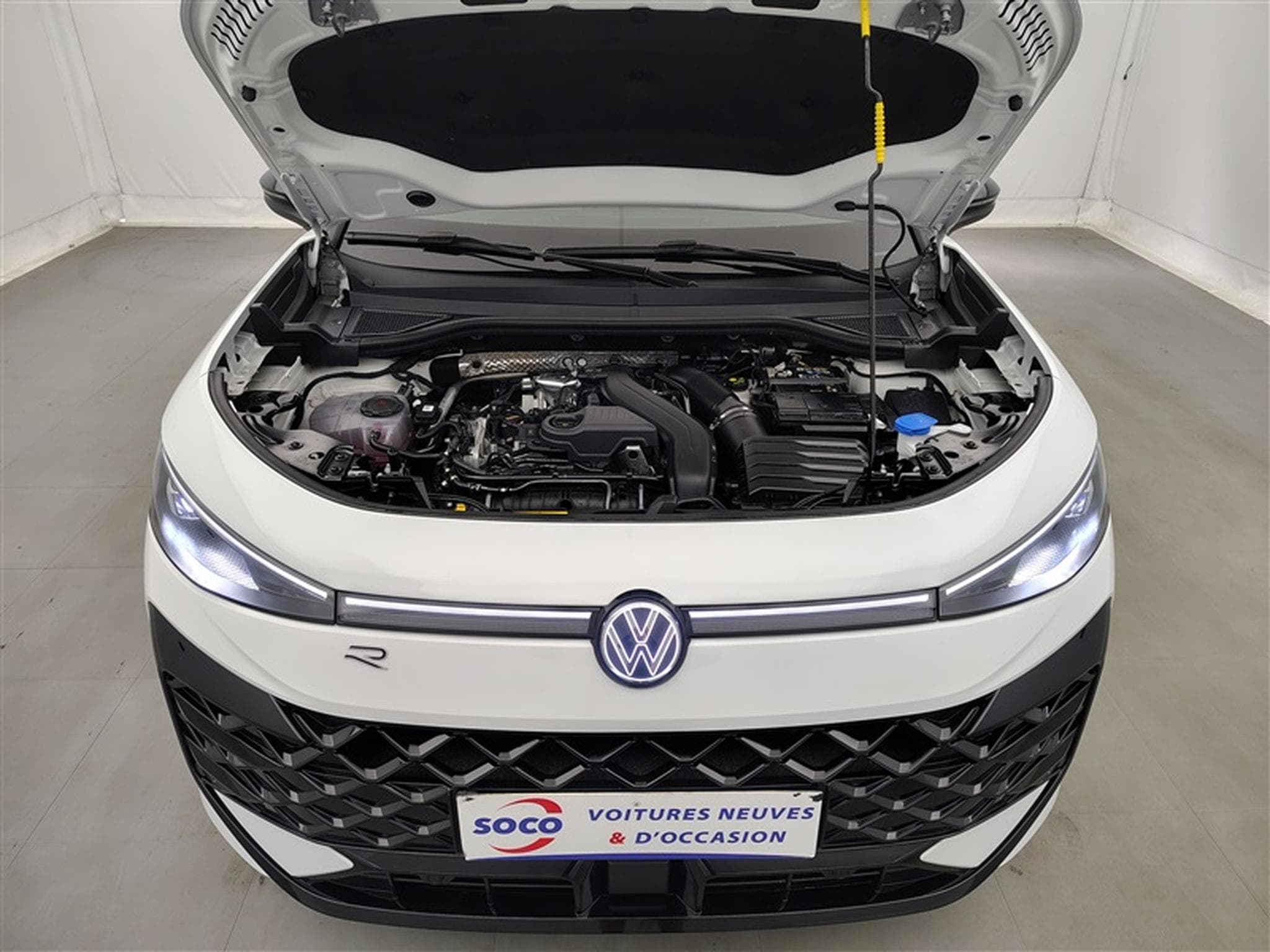 VW T-Roc 1.5 TSI 150cv DSG R-Line CARPLAY / FULL LED / CAMERA (2026) - Foto 20