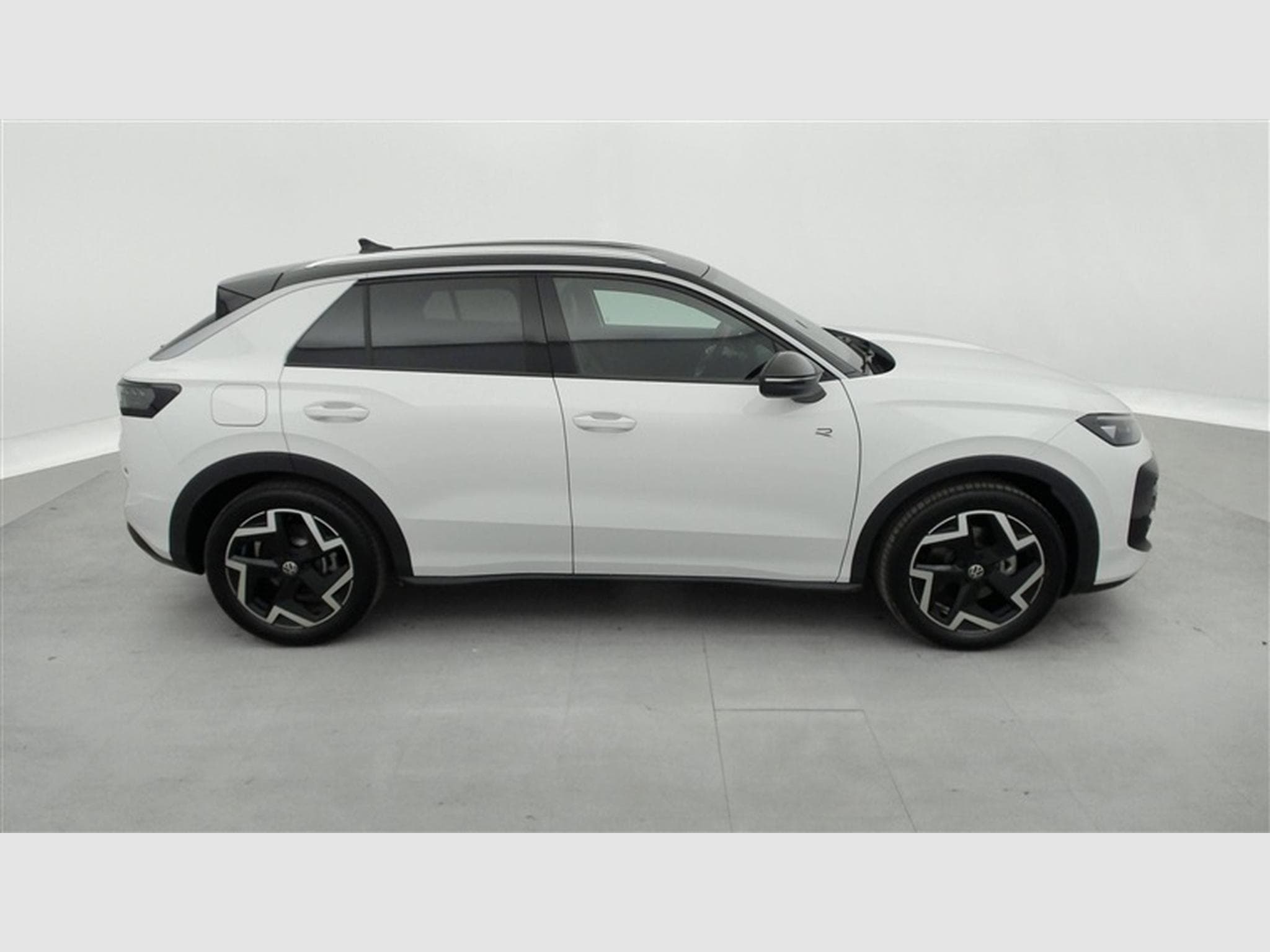 VW T-Roc 1.5 TSI 150cv DSG R-Line CARPLAY / FULL LED / CAMERA (2026) - Foto 25