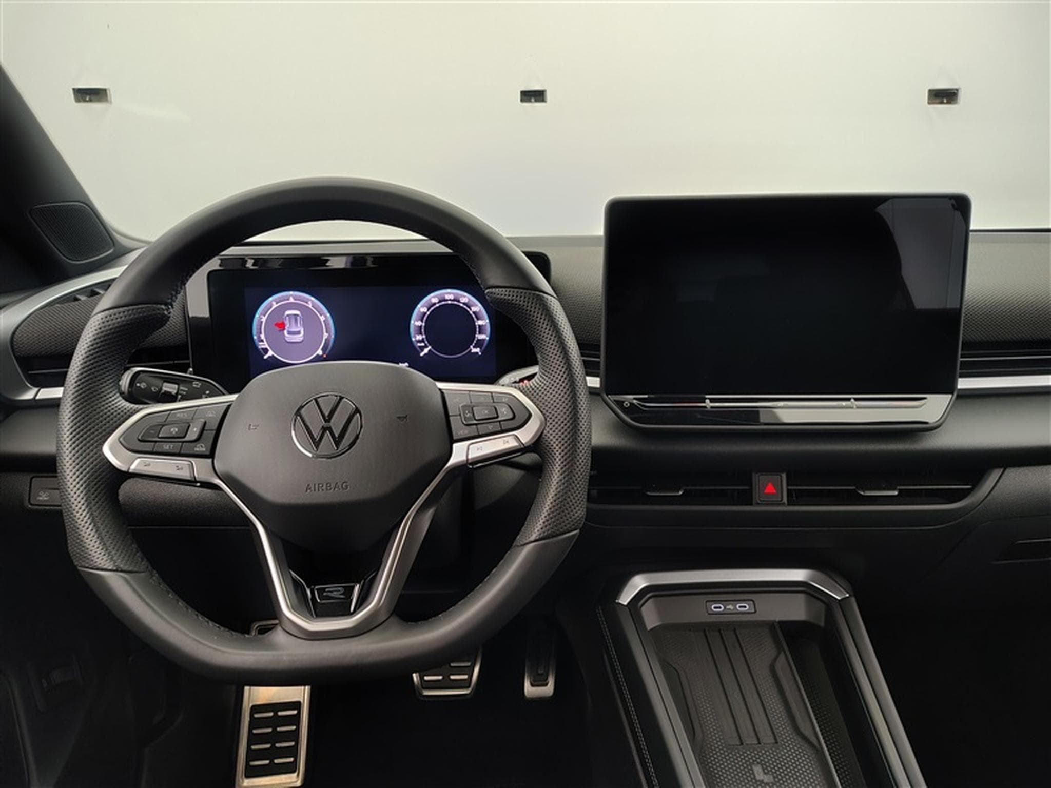 VW T-Roc 1.5 TSI 150cv DSG R-Line CARPLAY / FULL LED / CAMERA (2026) - Foto 9