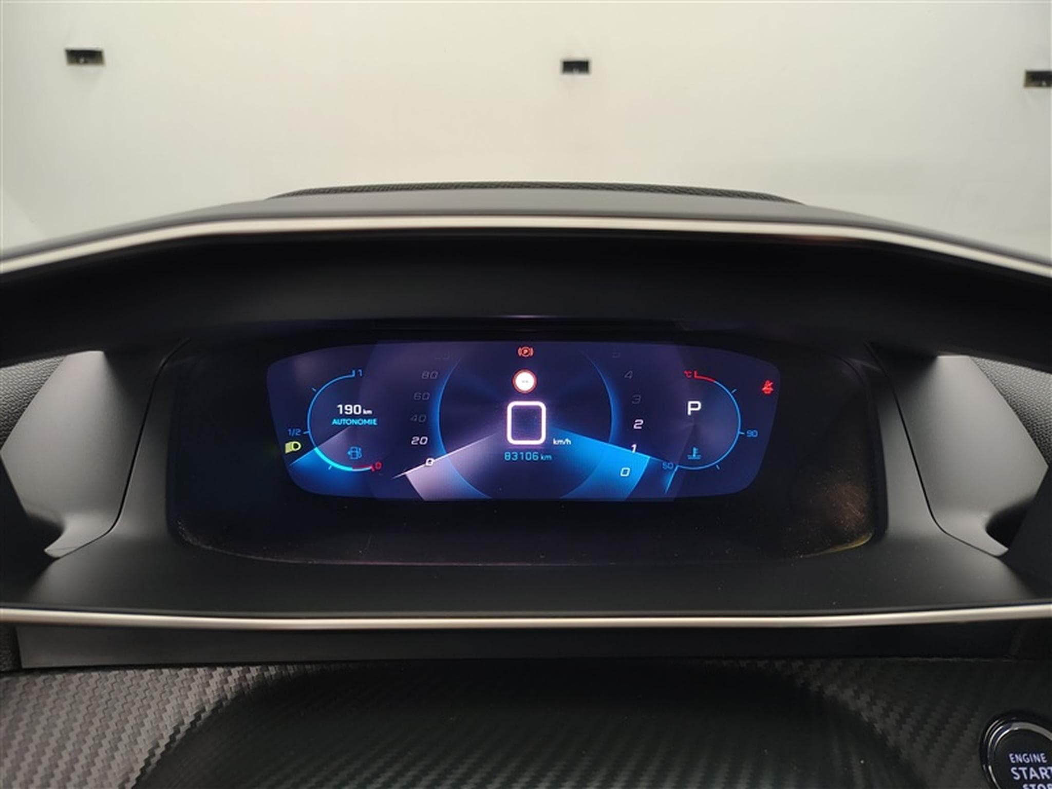 Peugeot 208 1.2 PureTech Allure Auto CarPlay / Caméra / JA 16' (2020) - Photo 10