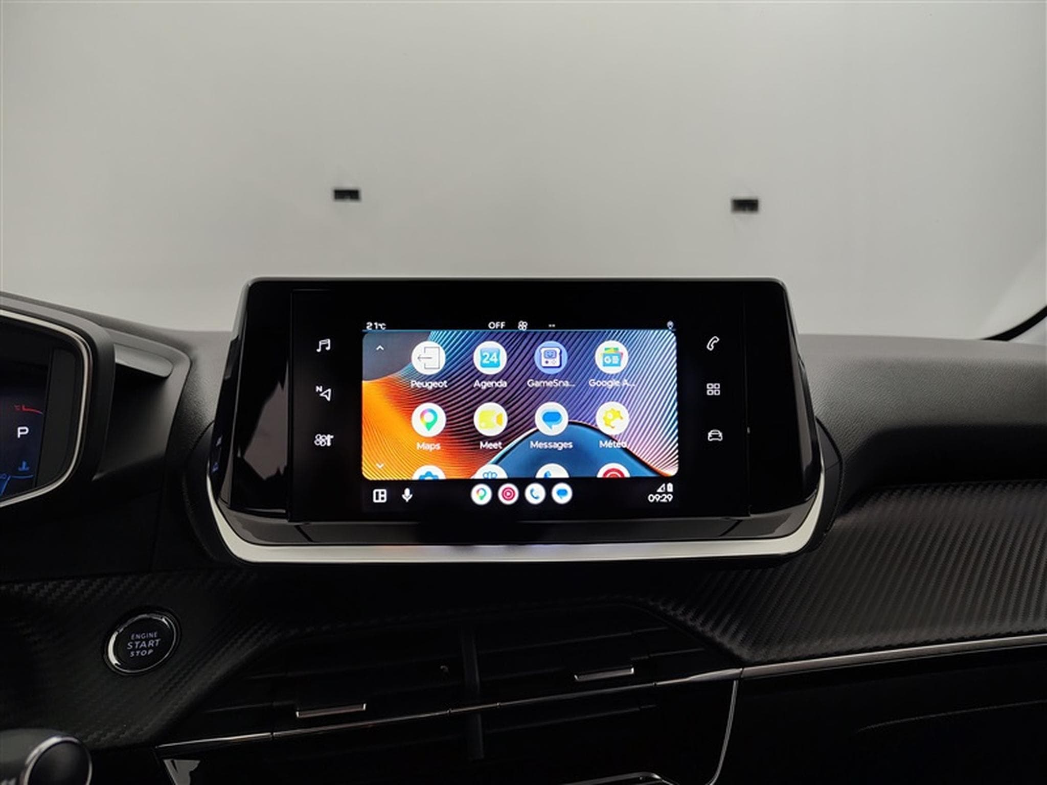 Peugeot 208 1.2 PureTech Allure Auto CarPlay / Caméra / JA 16' (2020) - Photo 20