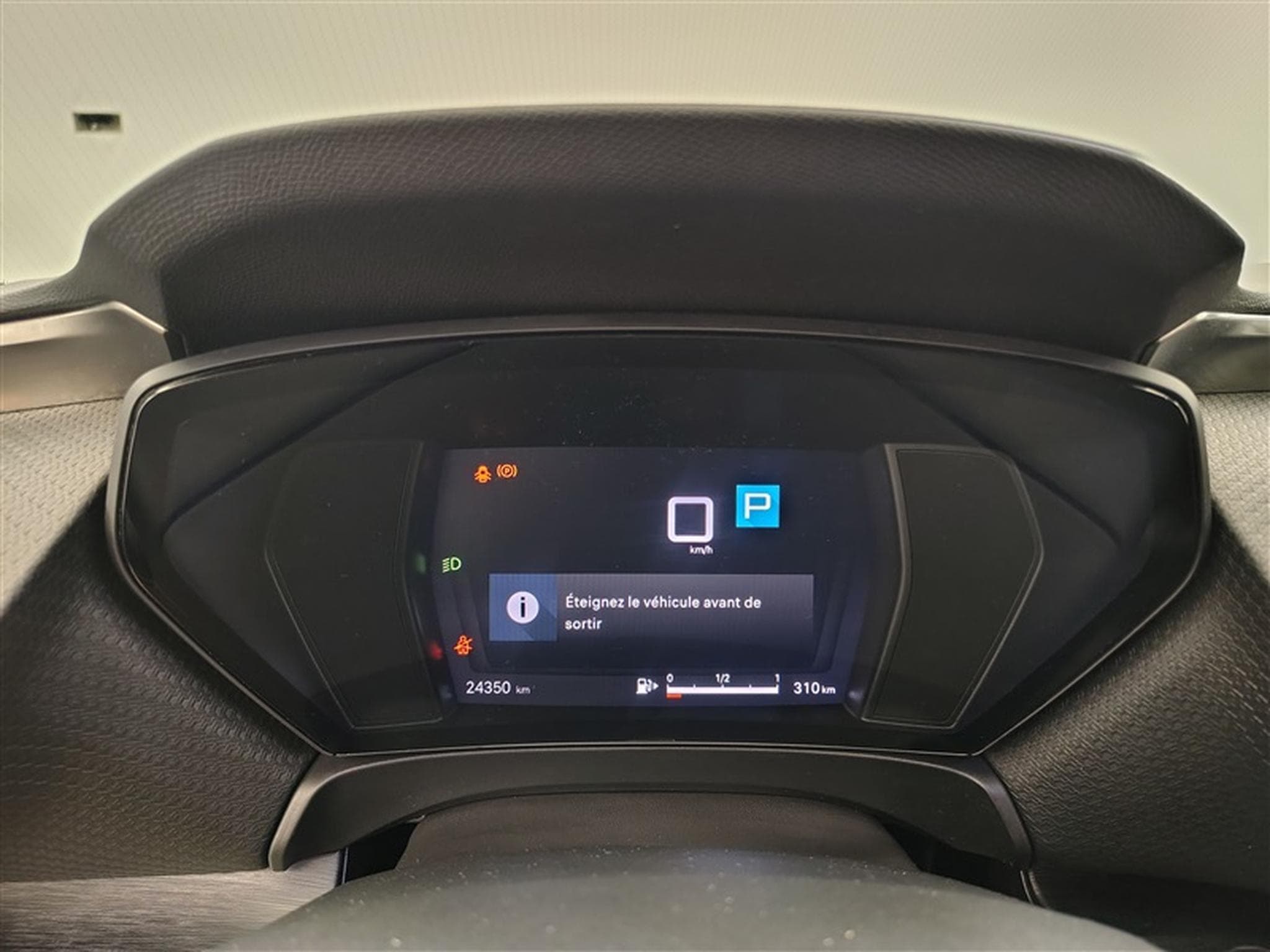 Citroen C5 X 1.2 PureTech 130cv EAT8 Plus NAVI / FULL LED / CUIR / CAMERA (2024) - Photo 10